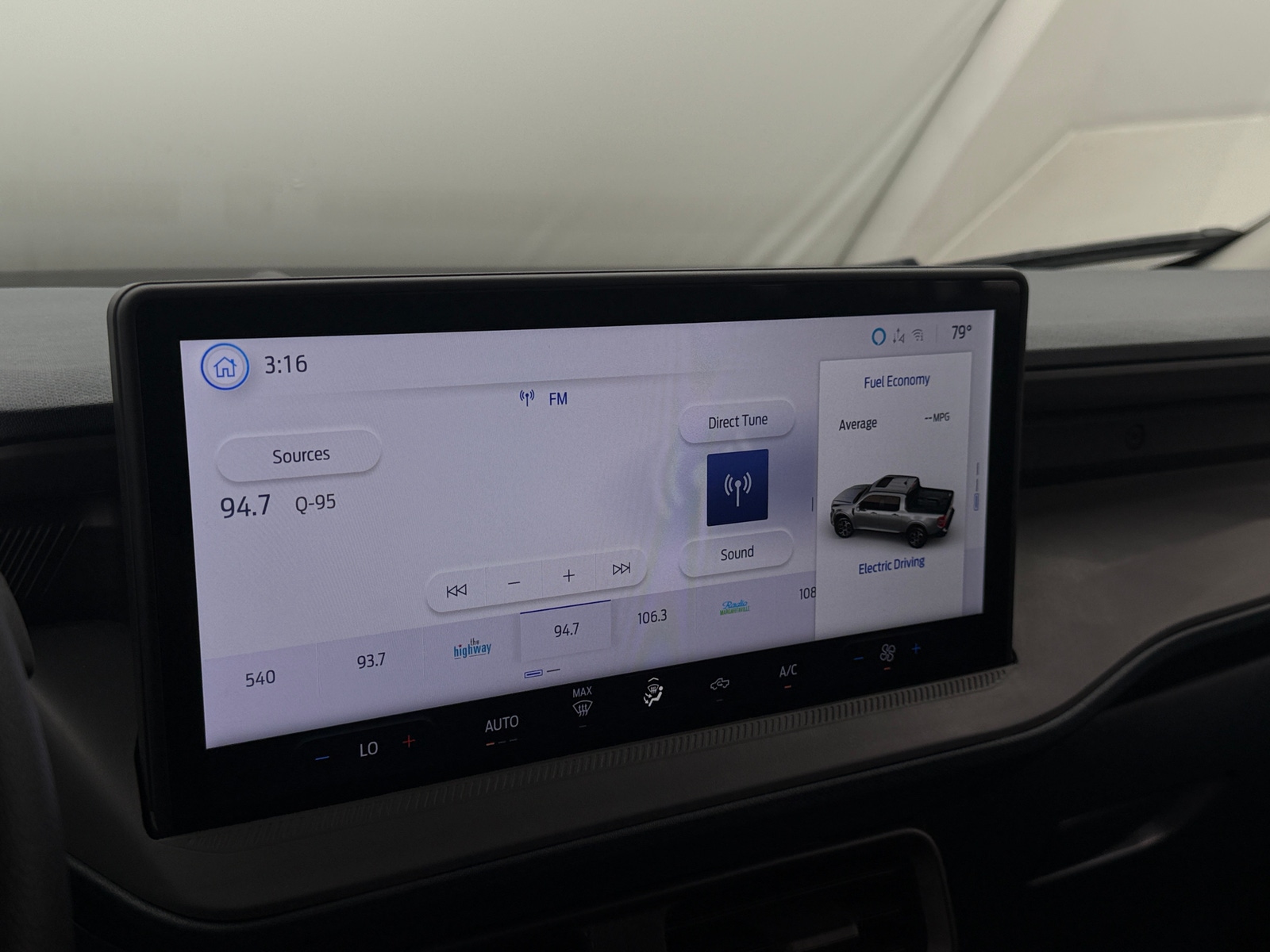 Thumbnail: 2025 Ford Maverick - 4