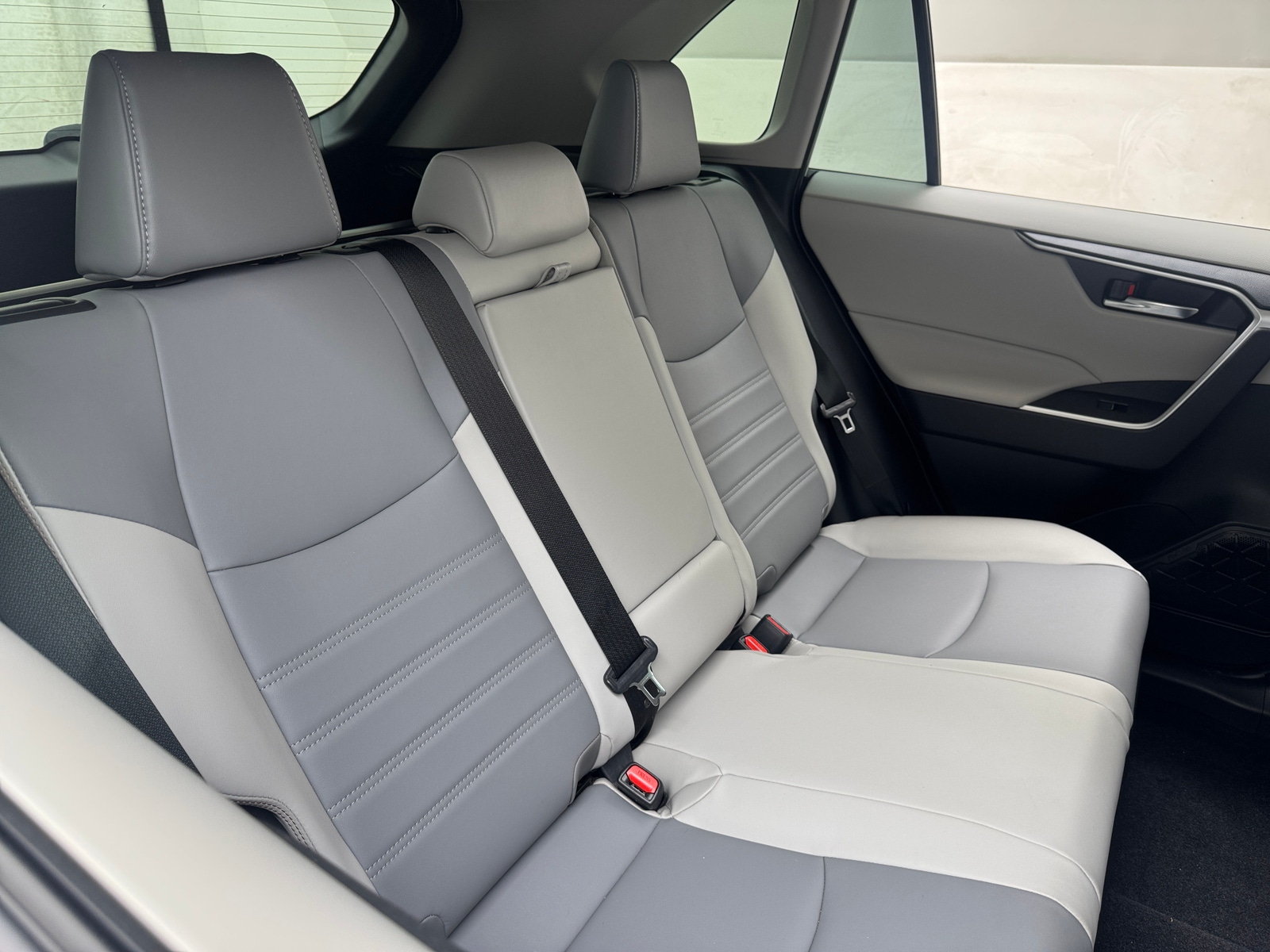 Thumbnail: 2022 Toyota RAV4 - 5