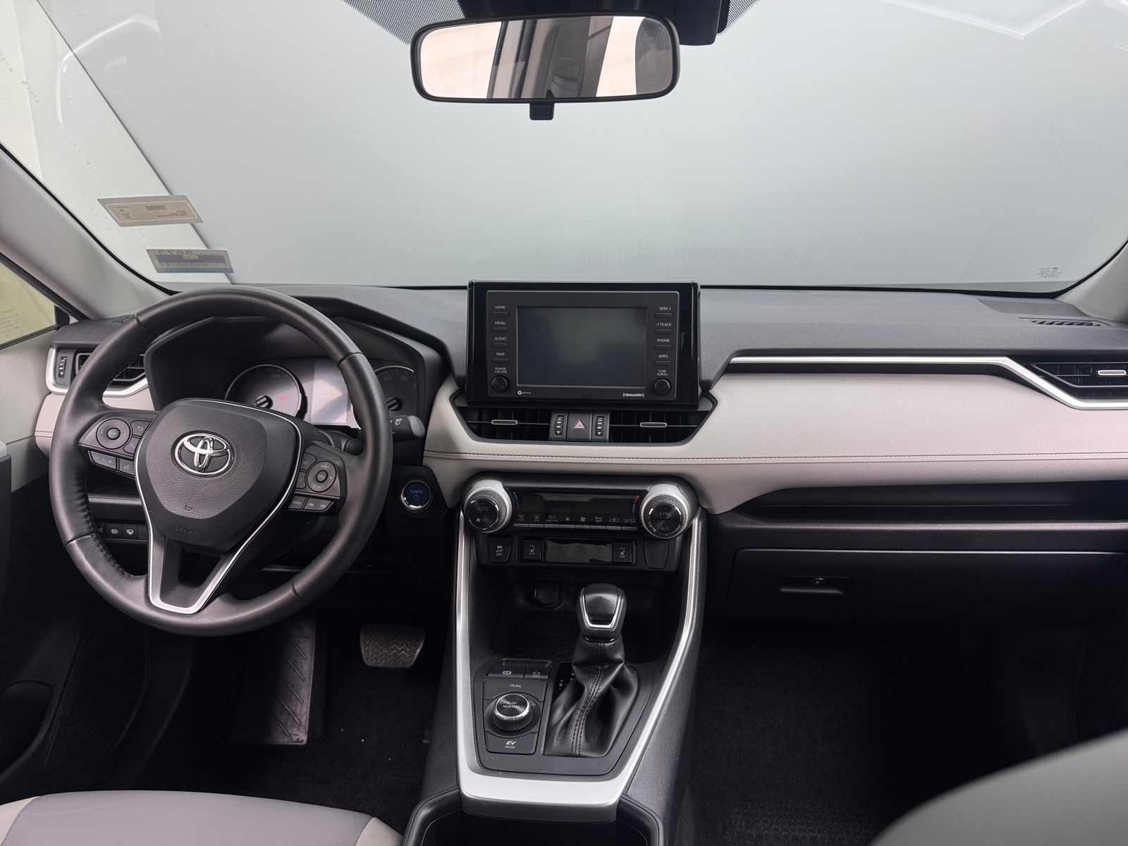 Thumbnail: 2022 Toyota RAV4 - 2