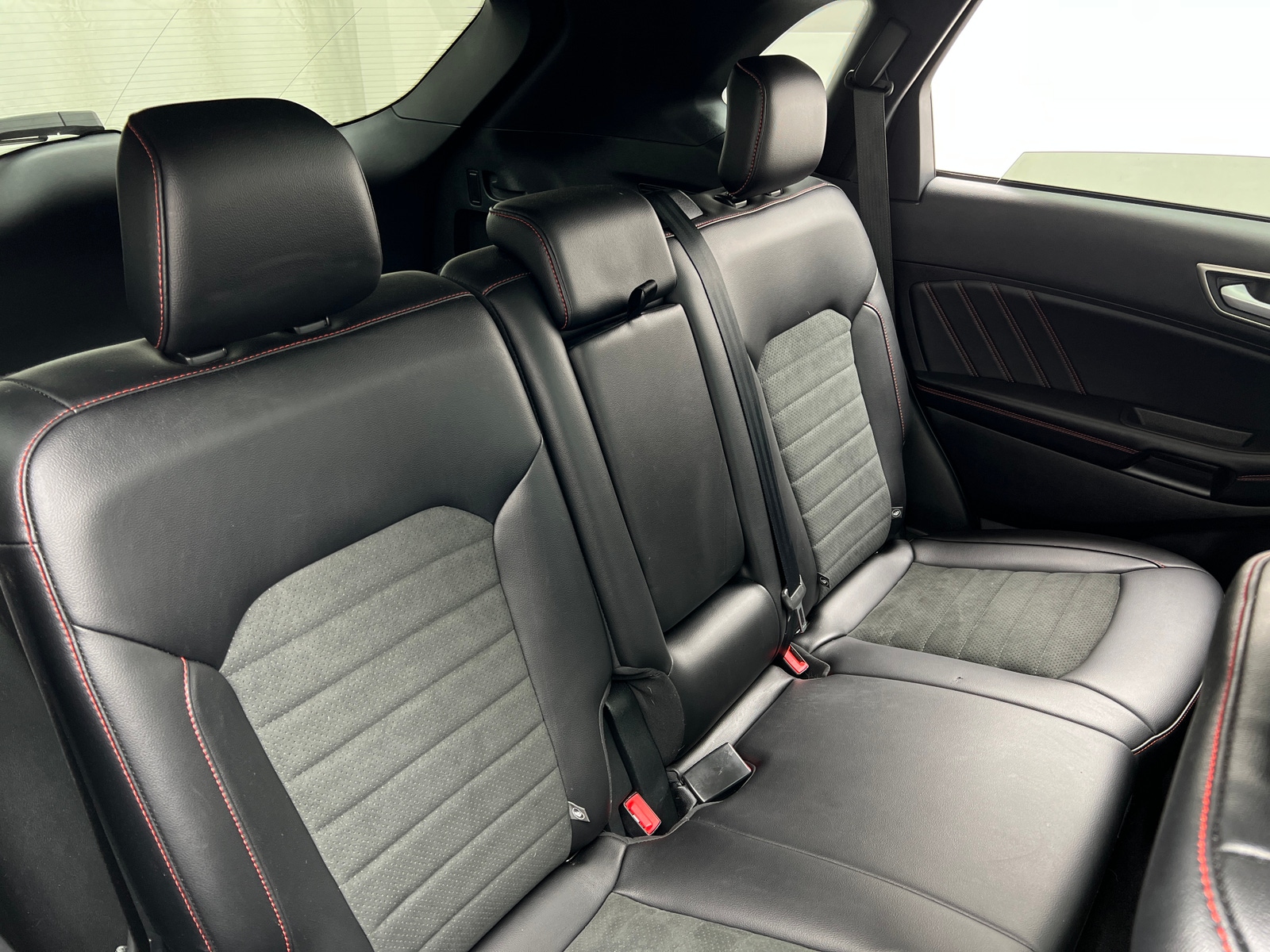 Thumbnail: 2022 Ford Edge - 5