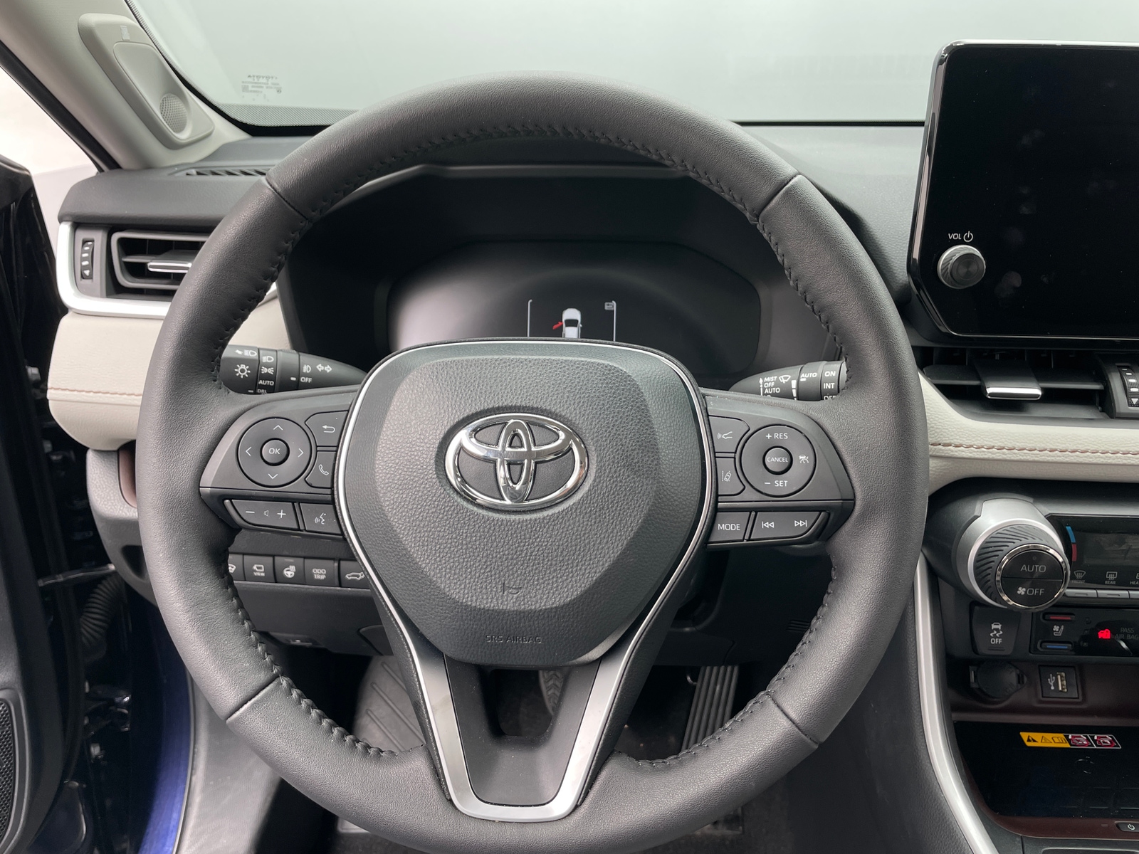 Thumbnail: 2023 Toyota RAV4 - 4