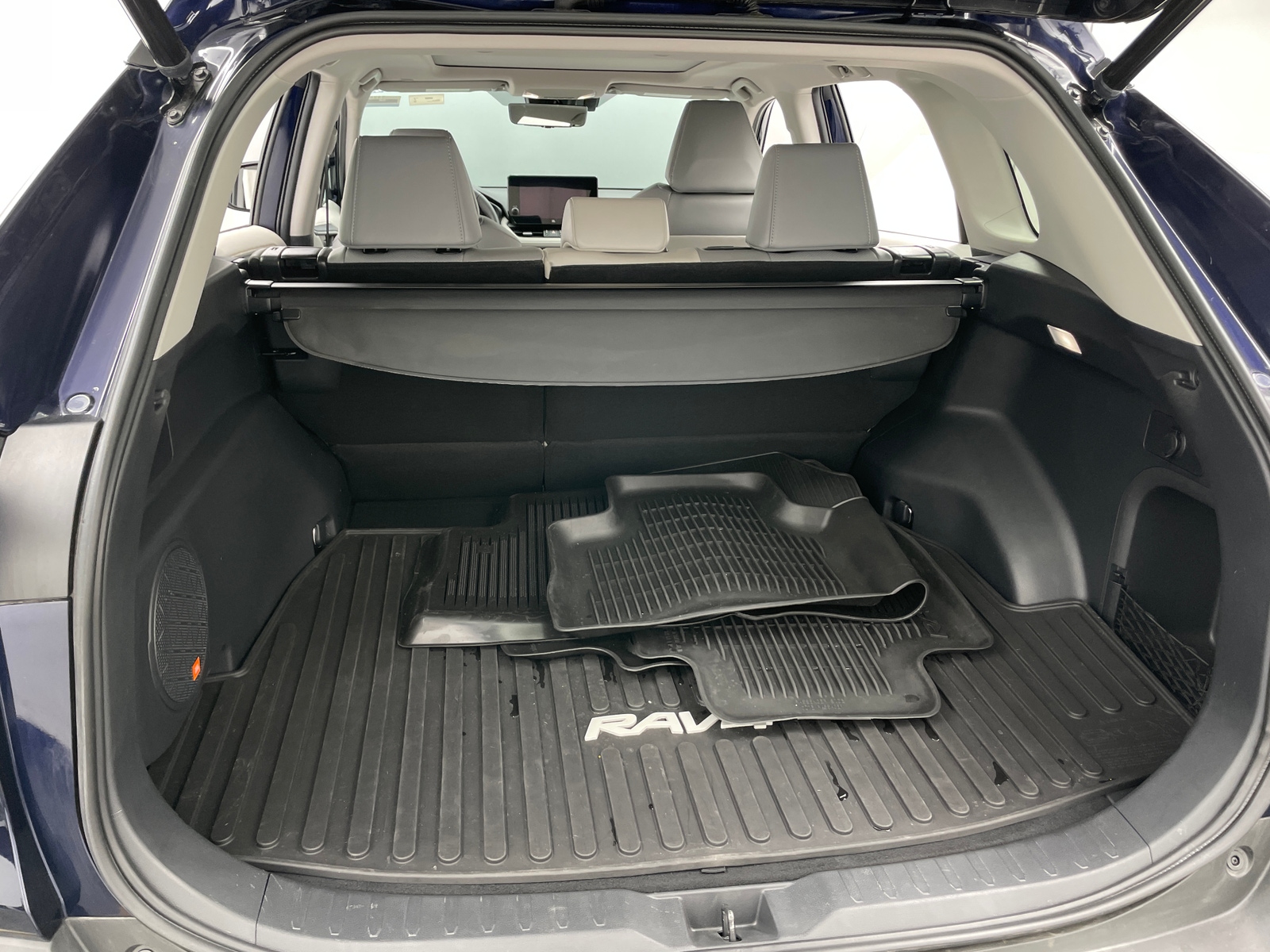 Thumbnail: 2023 Toyota RAV4 - 6