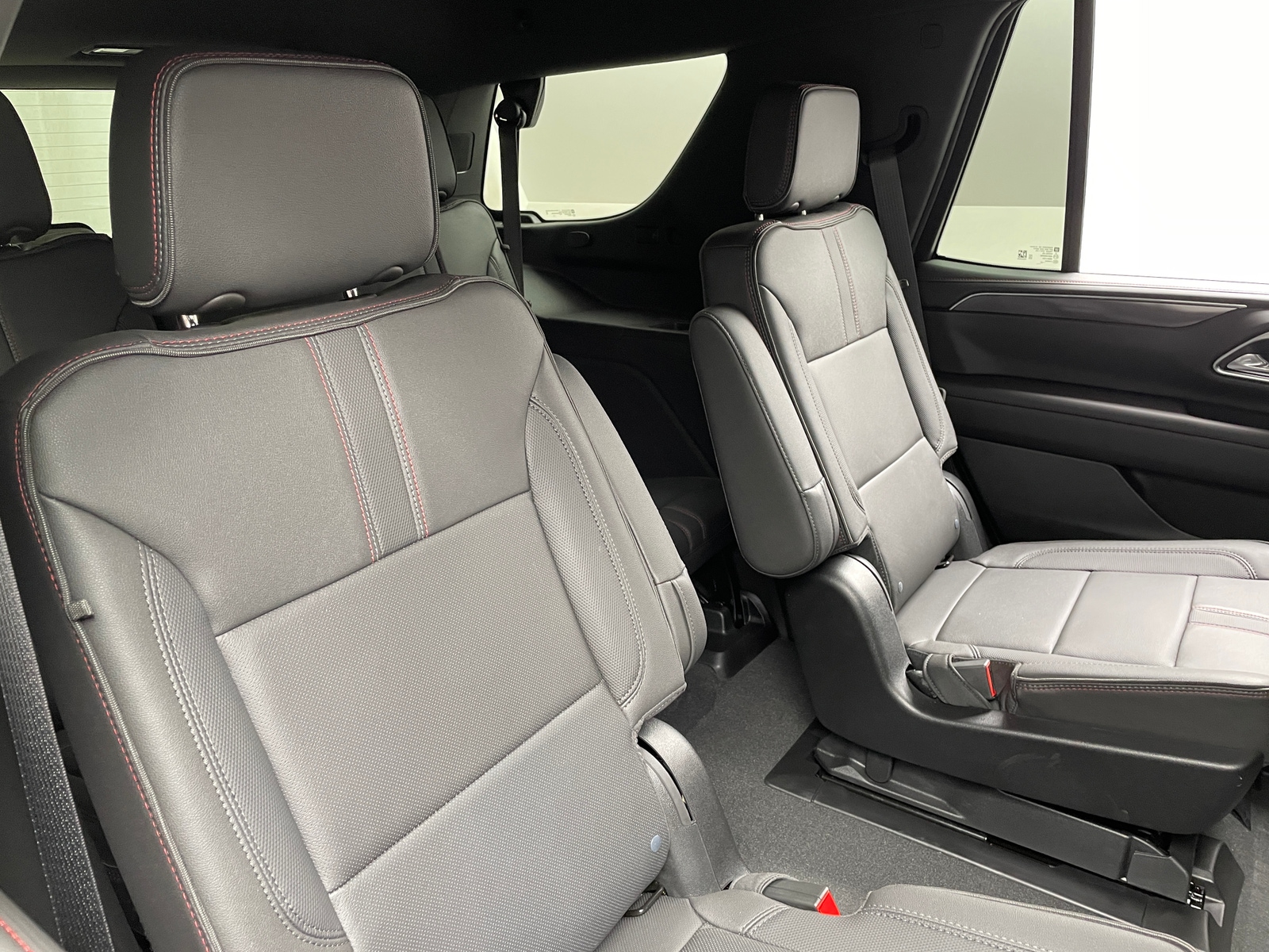 Thumbnail: 2024 Chevrolet Tahoe - 5