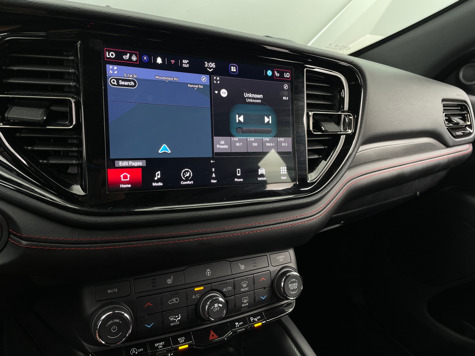 Thumbnail: 2025 Dodge Durango - 4