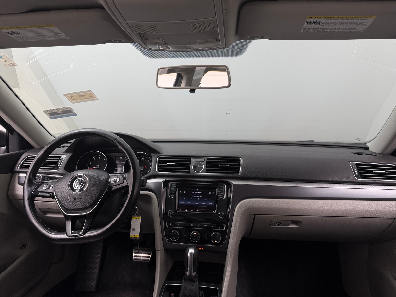 Thumbnail: 2017 Volkswagen Passat - 2