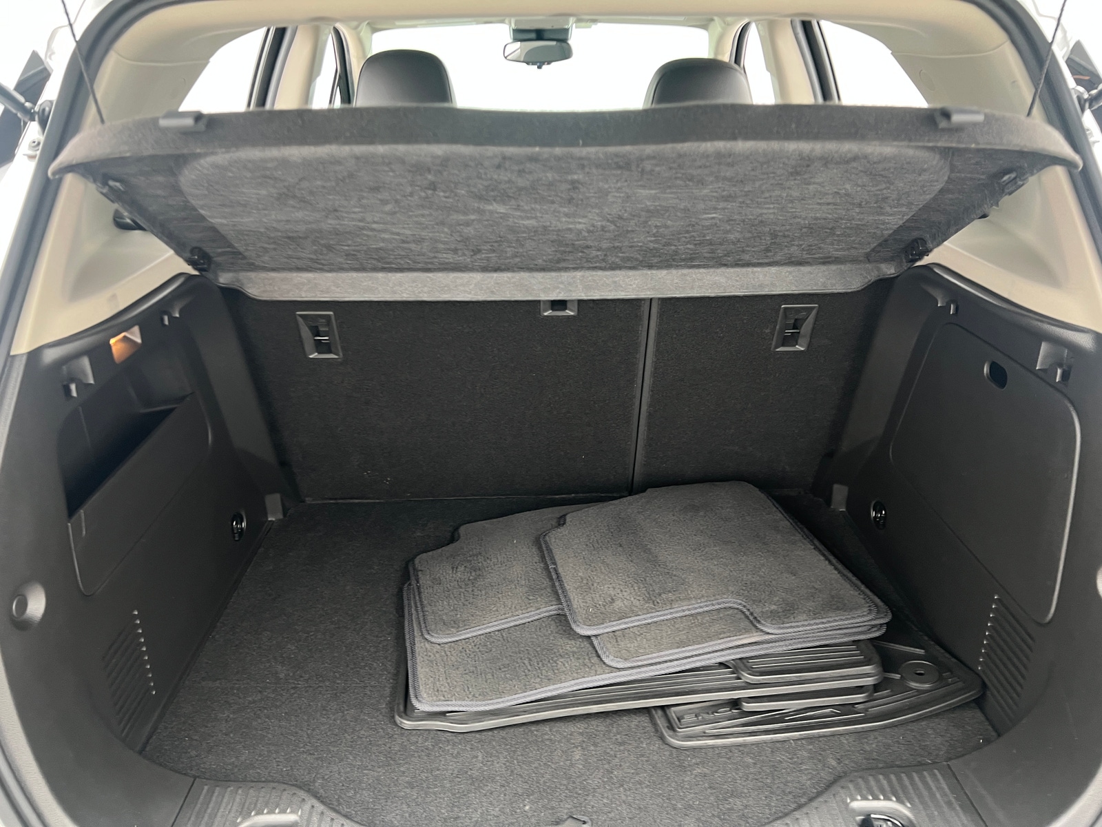 Thumbnail: 2022 Buick Encore - 6