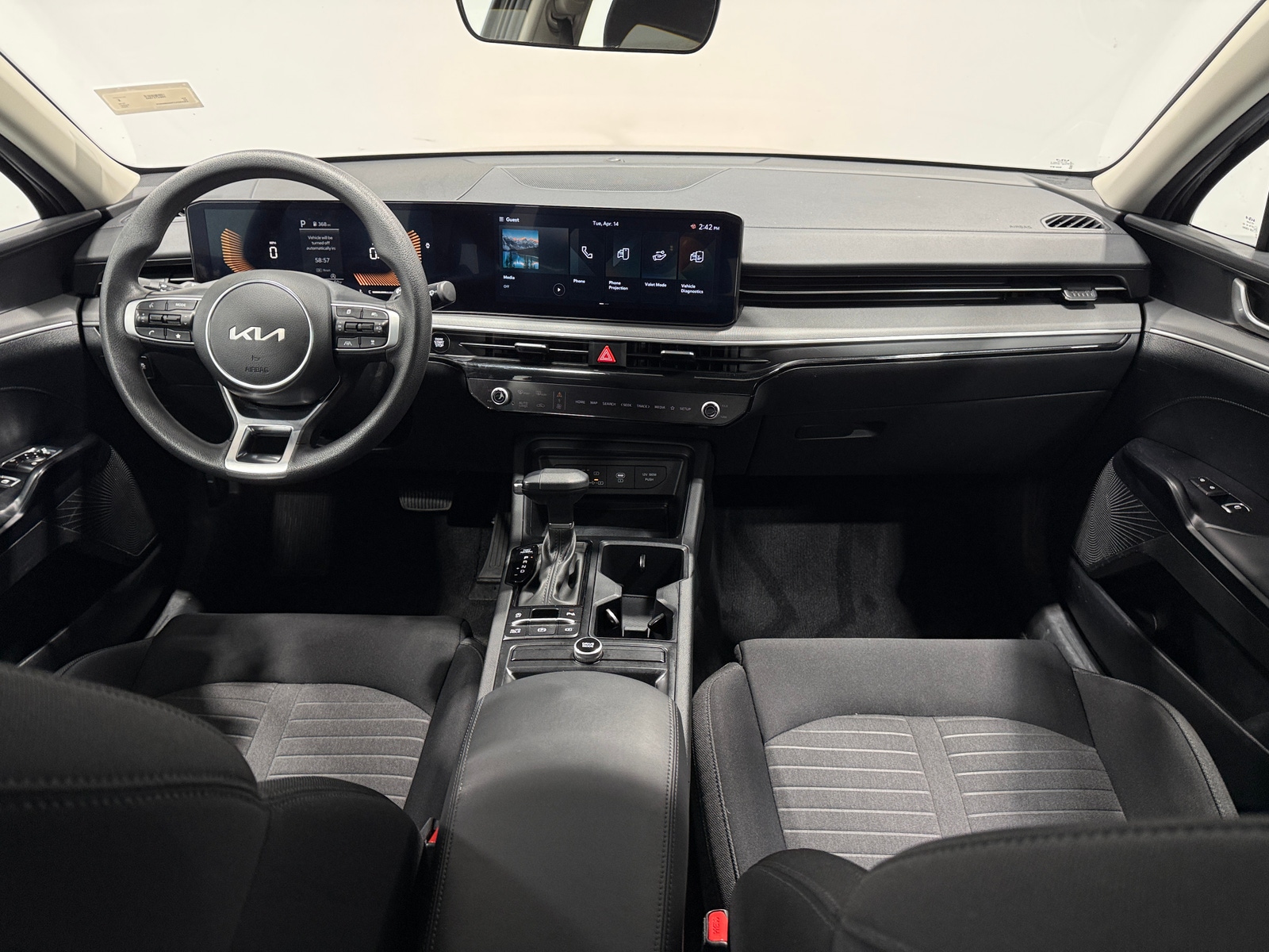 Thumbnail: 2025 Kia K5 - 3