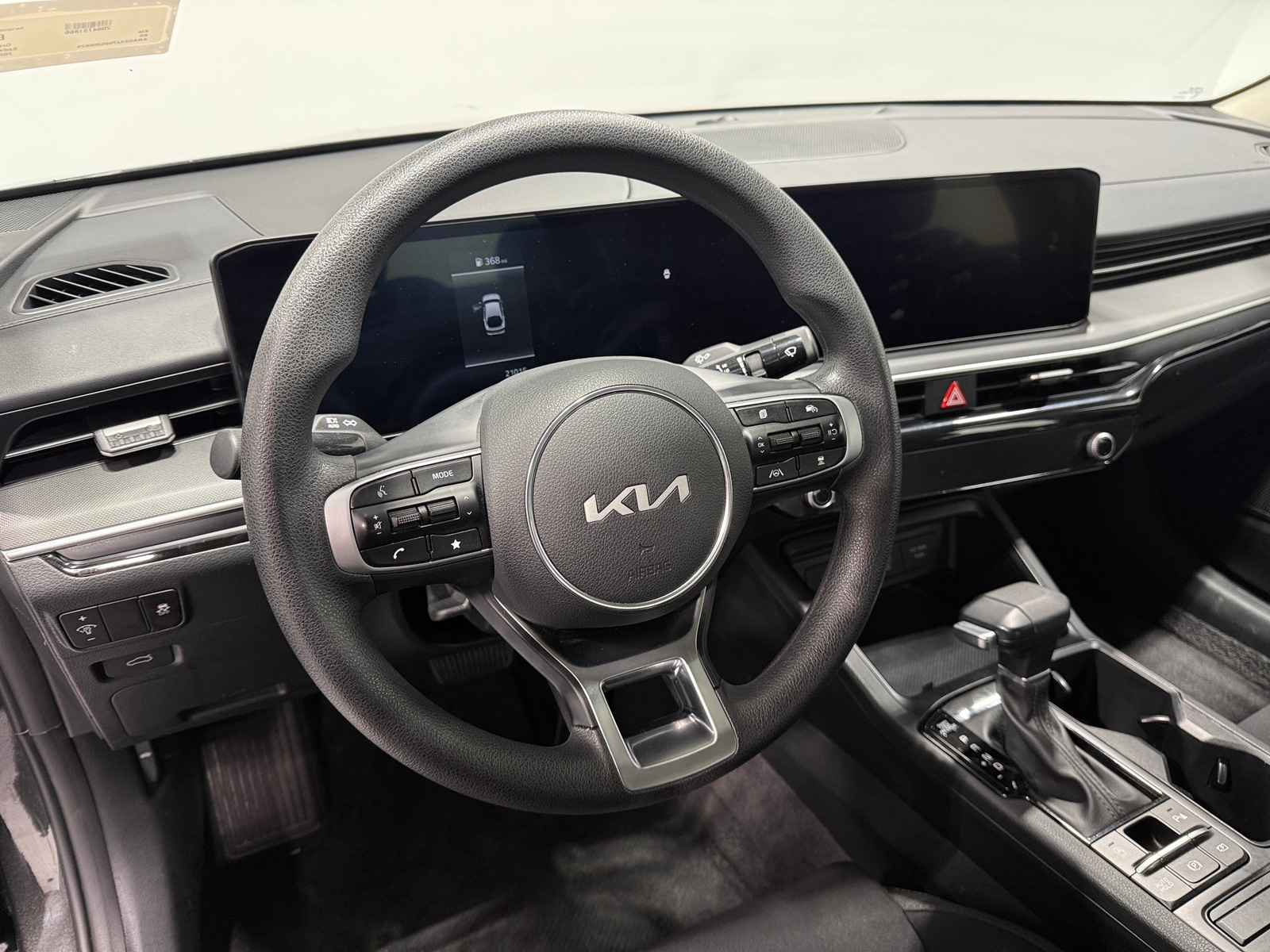 Thumbnail: 2025 Kia K5 - 5