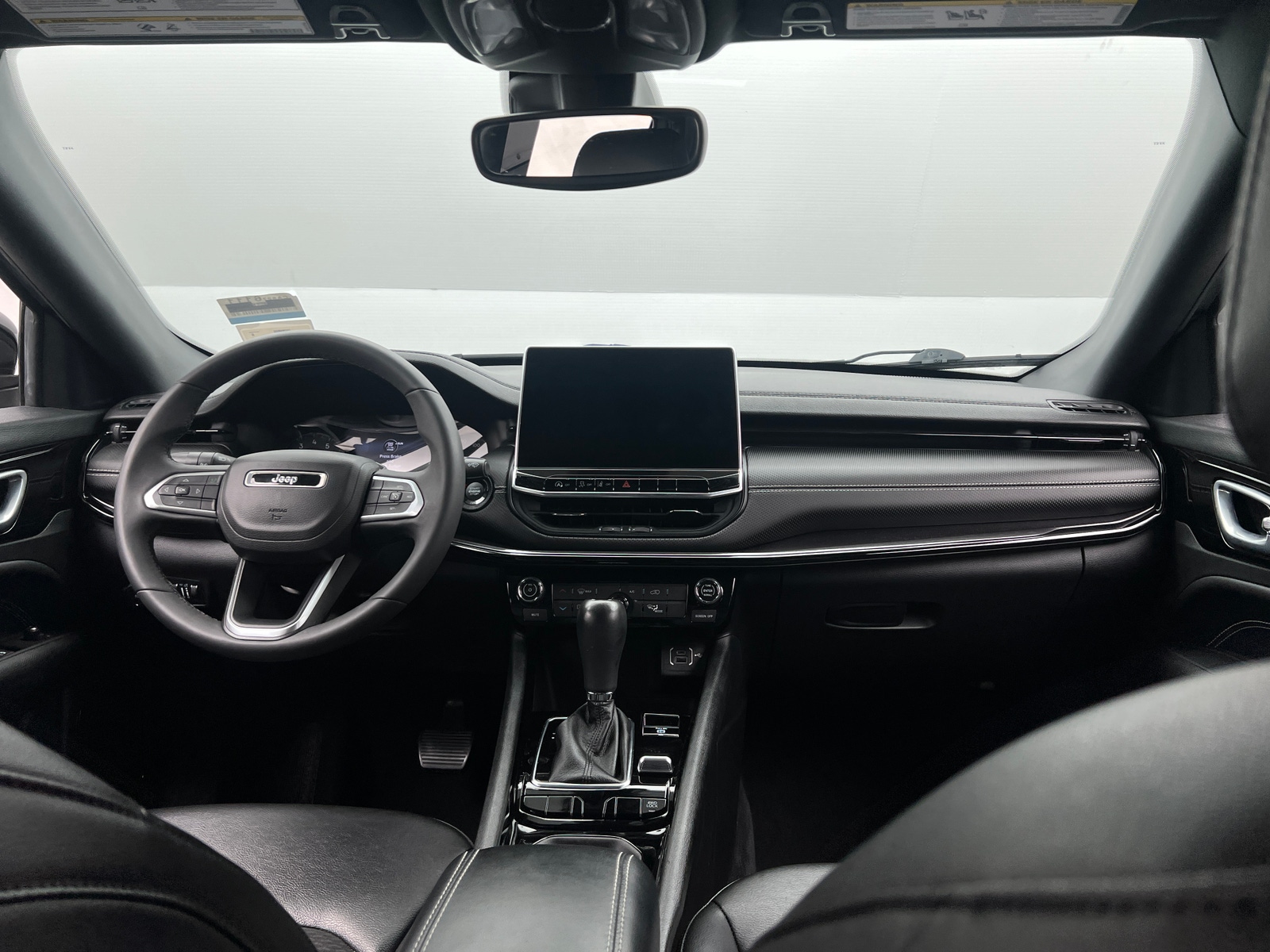 Thumbnail: 2022 Jeep Compass - 3