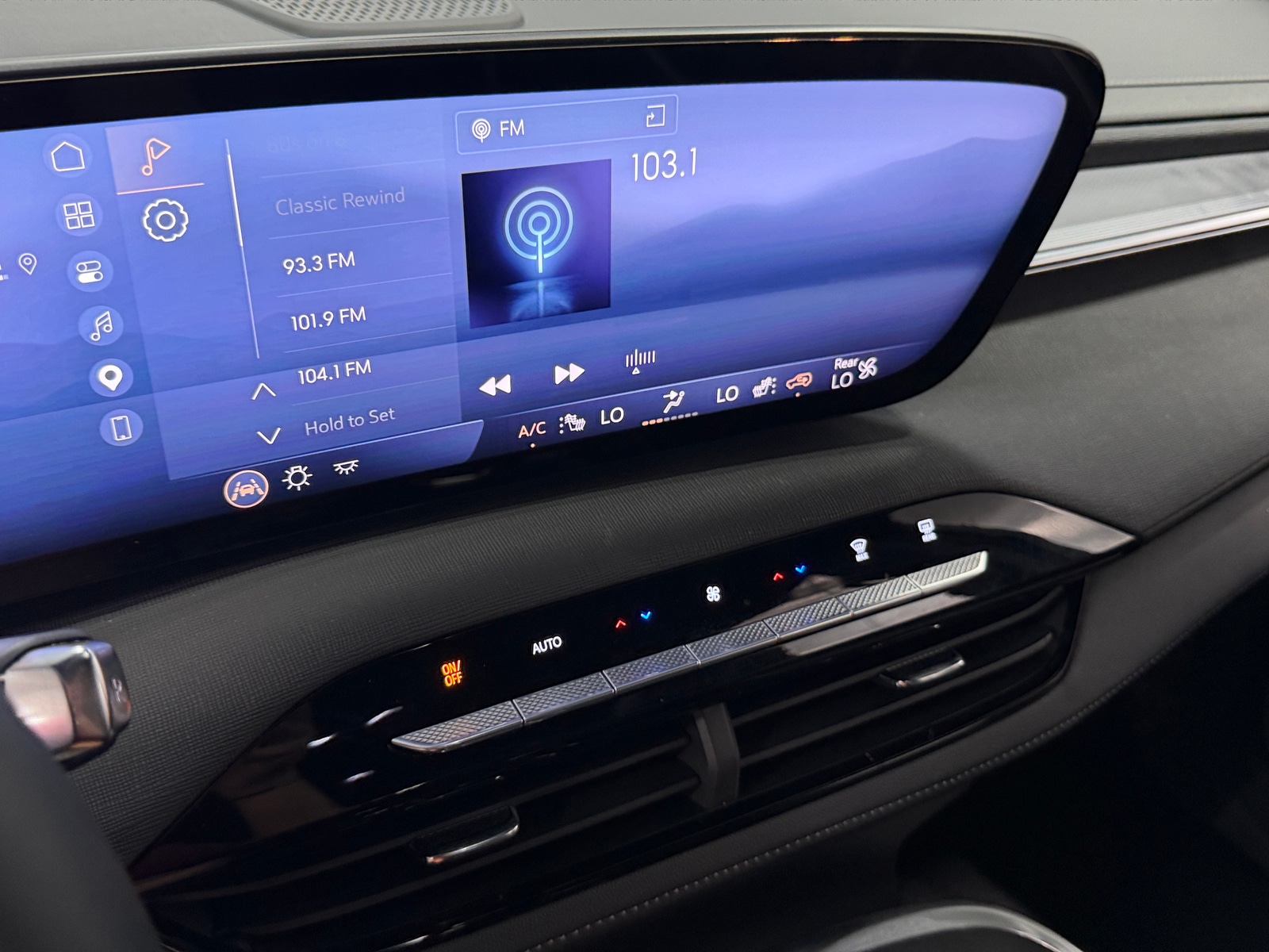 Thumbnail: 2025 Buick Enclave - 3