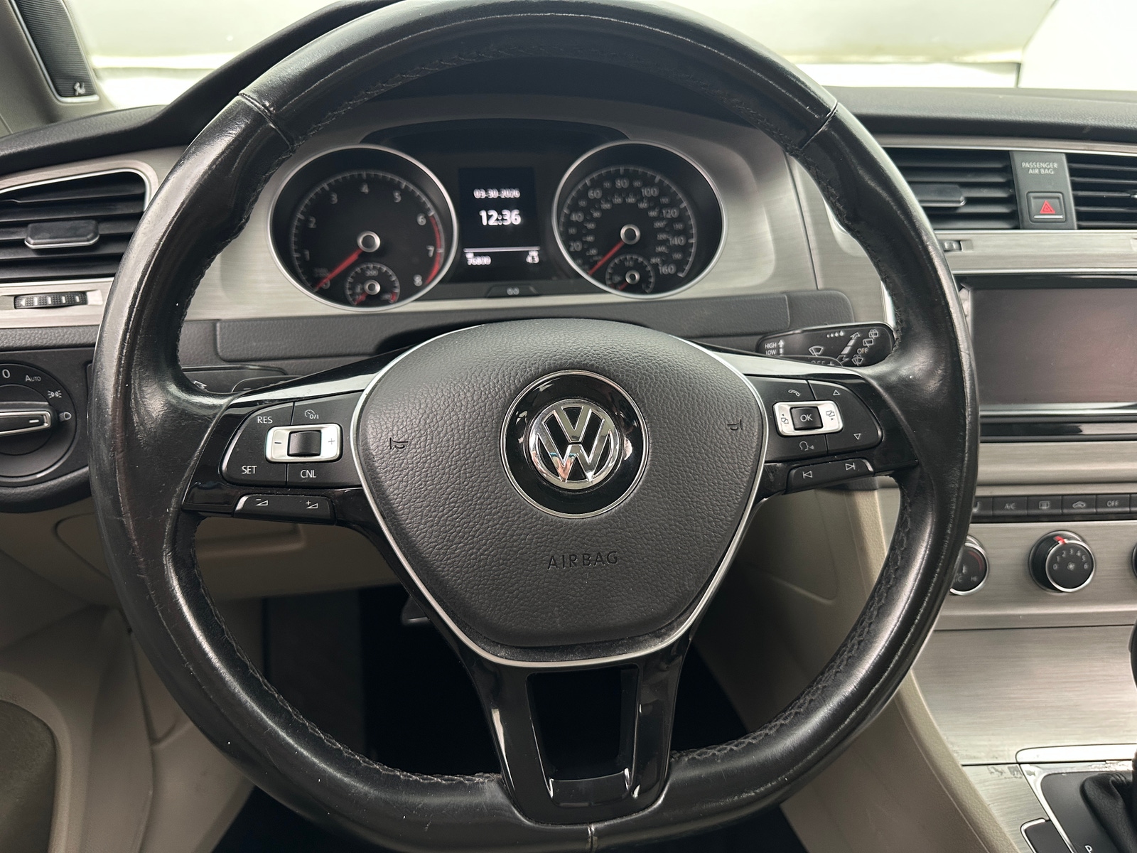 Thumbnail: 2015 Volkswagen Golf - 4