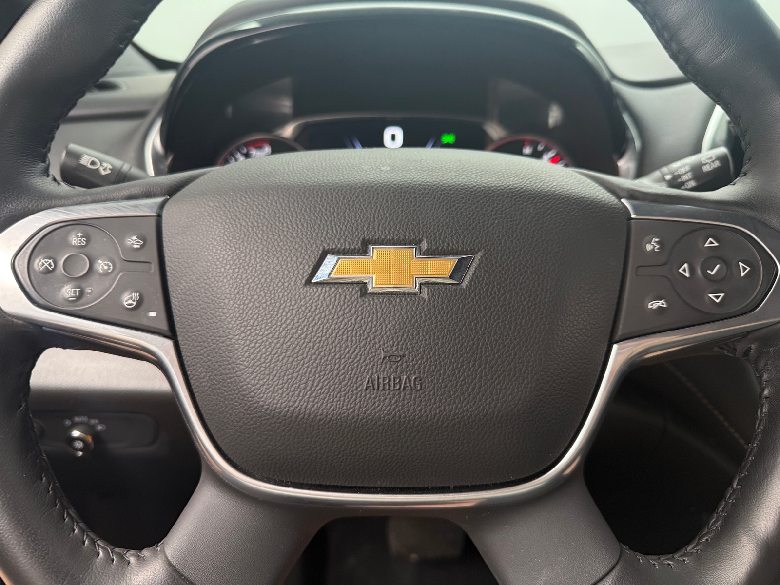 Thumbnail: 2022 Chevrolet Traverse - 4