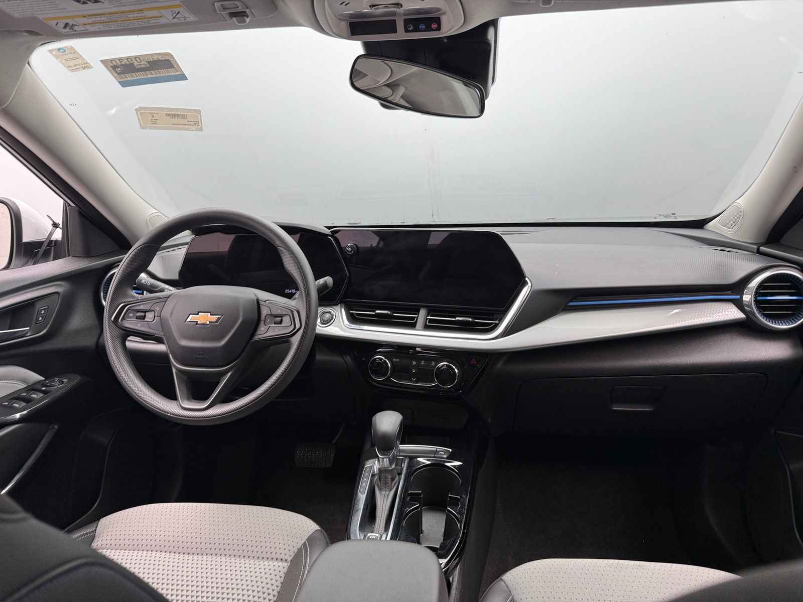 Thumbnail: 2025 Chevrolet Trax - 3