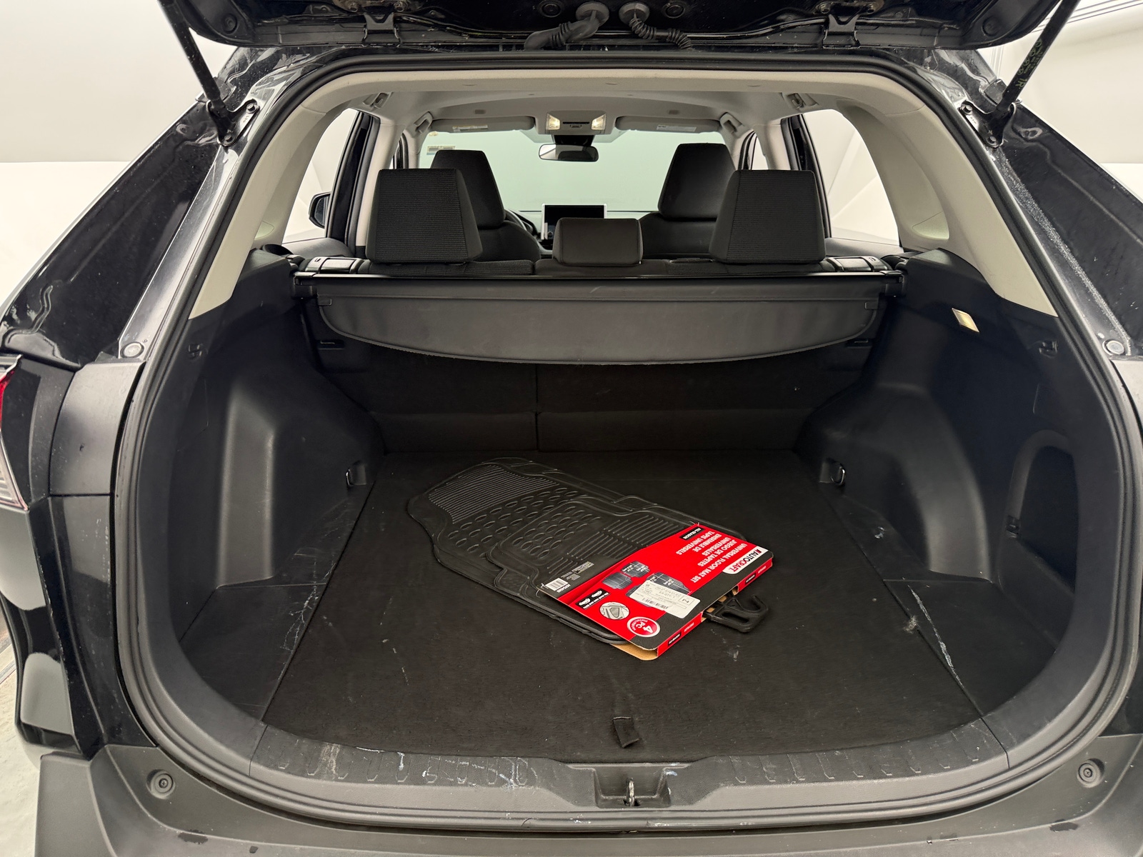 Thumbnail: 2025 Toyota RAV4 - 7