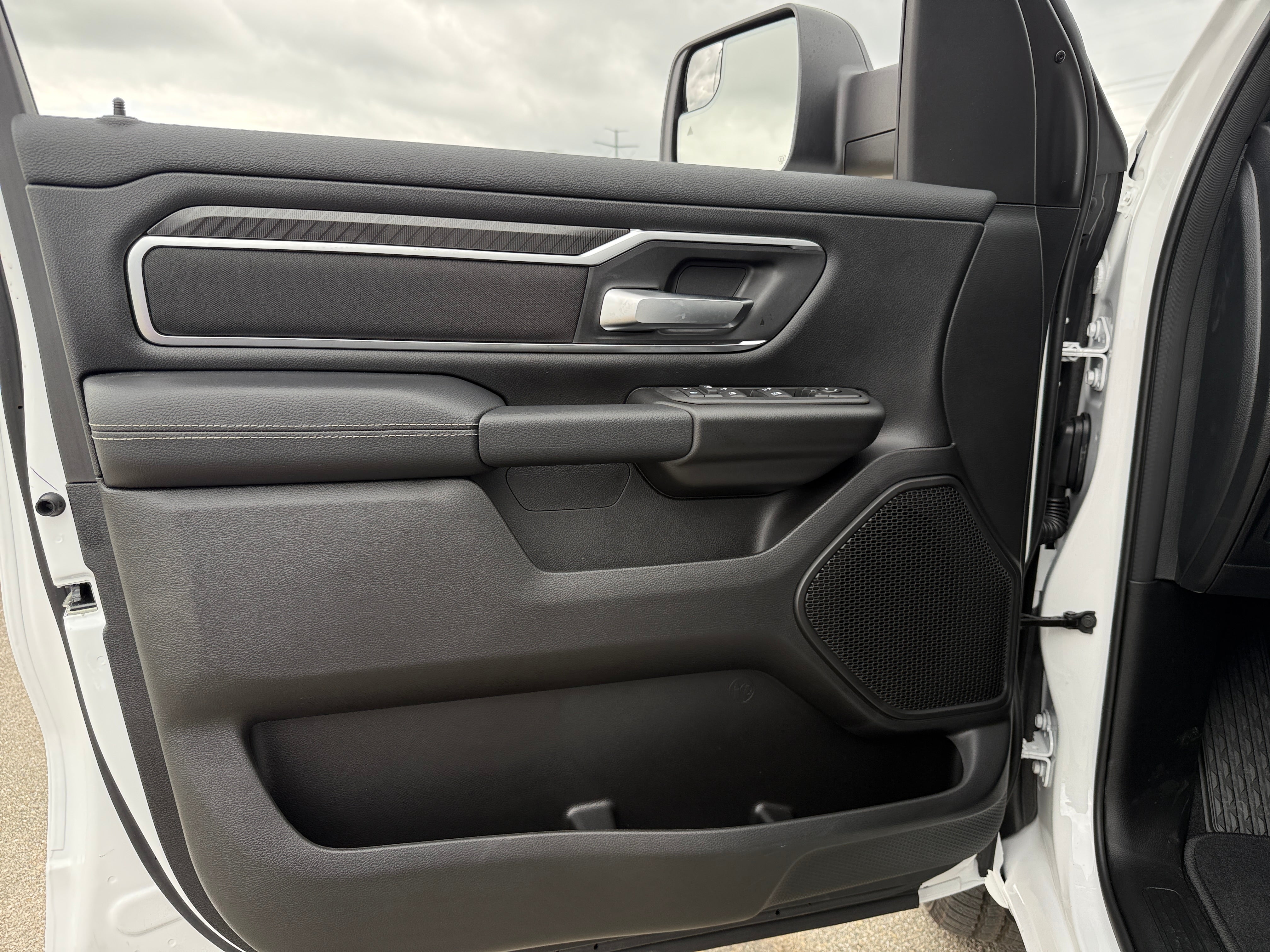 2026 RAM 1500 Big Horn/Lone Star - Photo 3