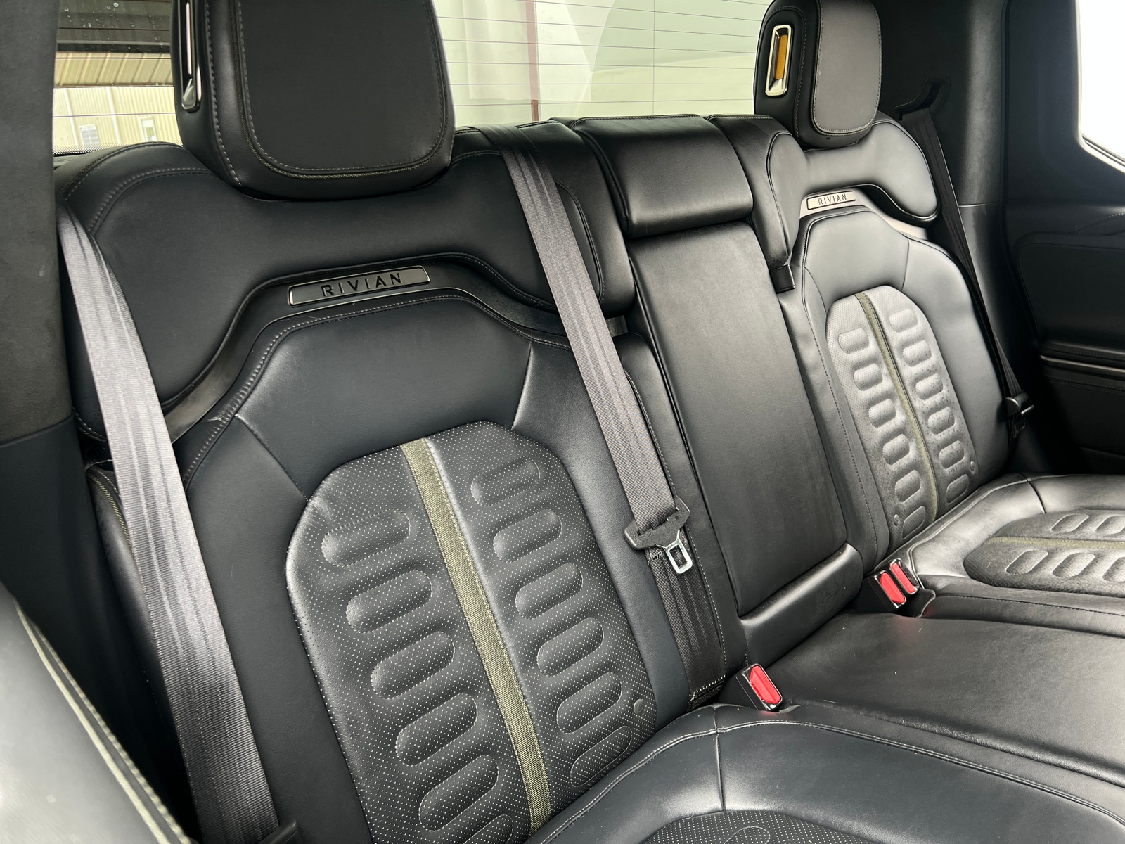 Thumbnail: 2022 Rivian R1T - 5