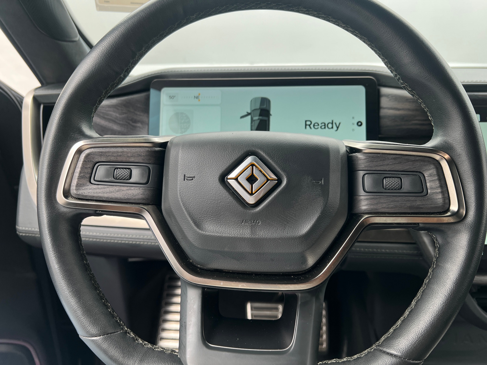 Thumbnail: 2022 Rivian R1T - 4