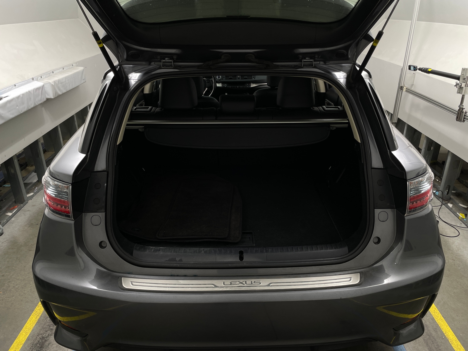 Thumbnail: 2017 Lexus CT - 6