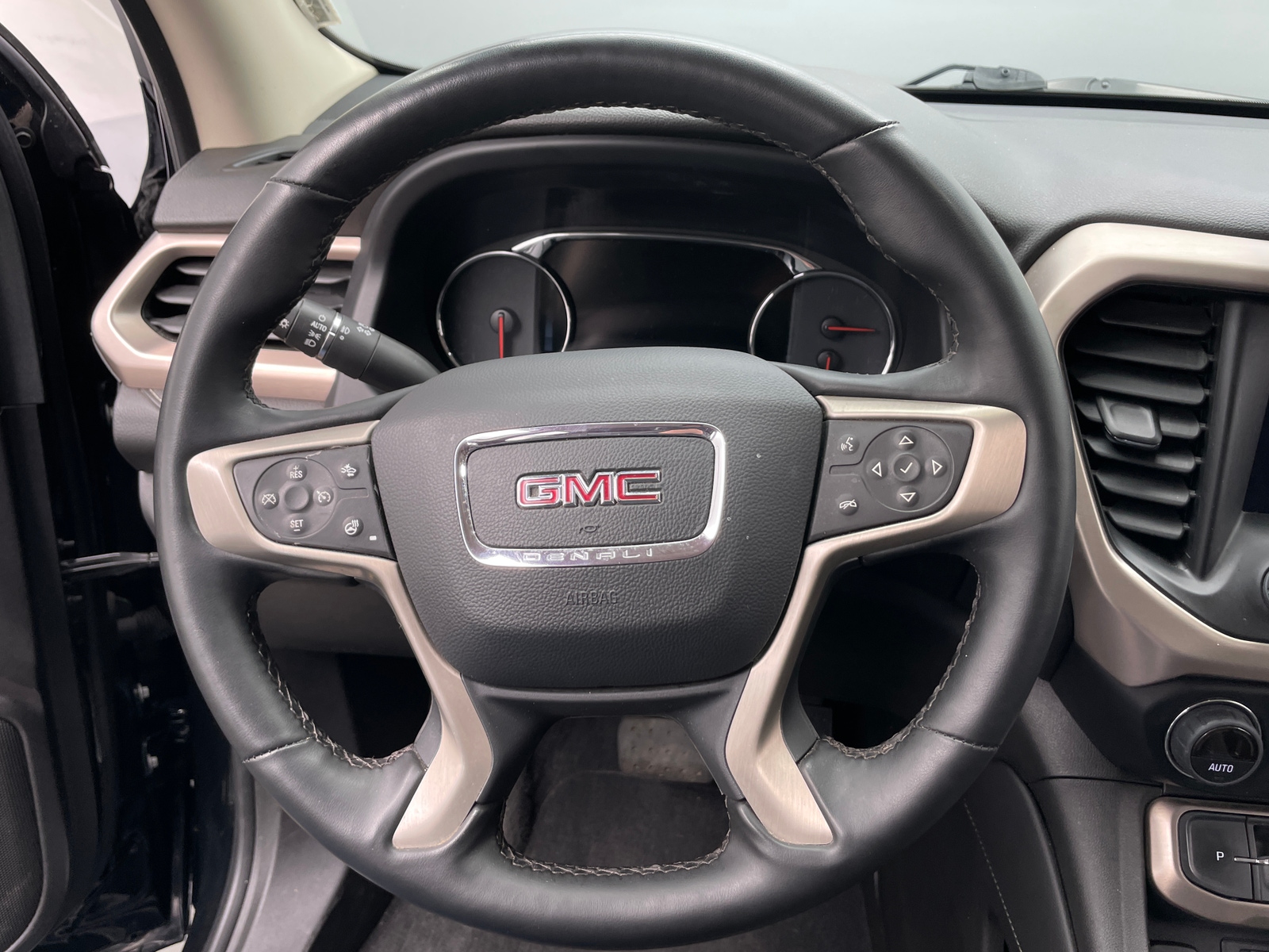 Thumbnail: 2023 GMC Acadia - 4