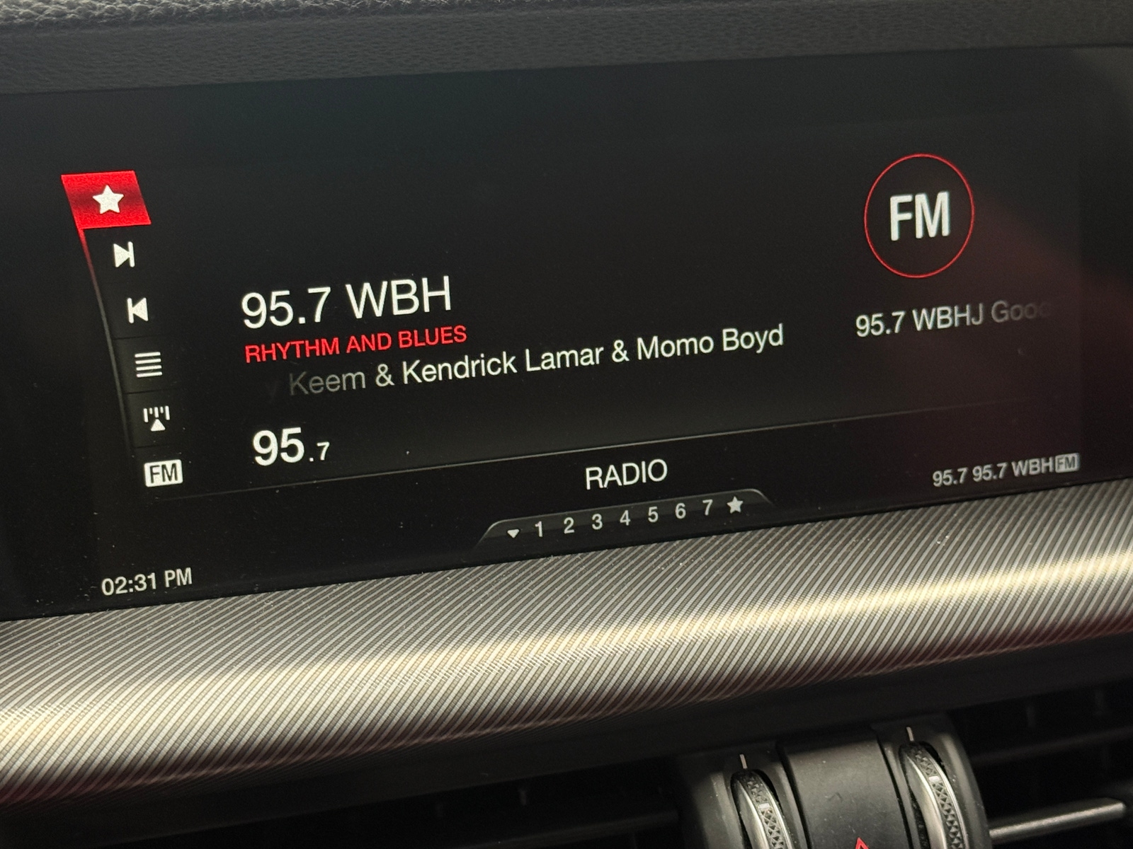 Thumbnail: 2019 Alfa Romeo Stelvio - 3