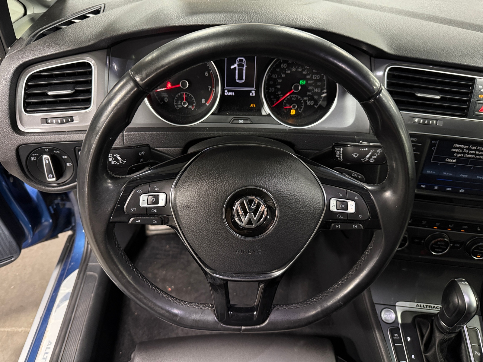 Thumbnail: 2017 Volkswagen Golf - 4