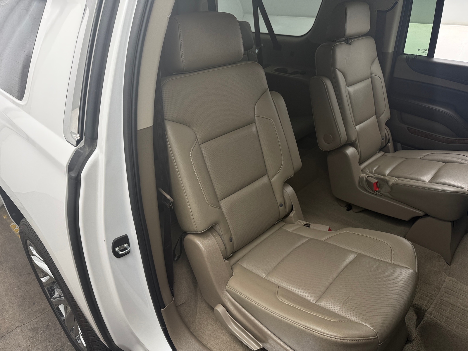 Thumbnail: 2019 Chevrolet Suburban - 5