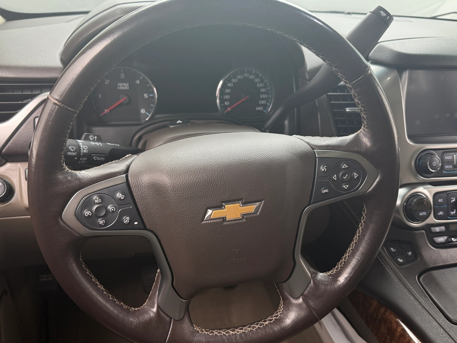 Thumbnail: 2019 Chevrolet Suburban - 4