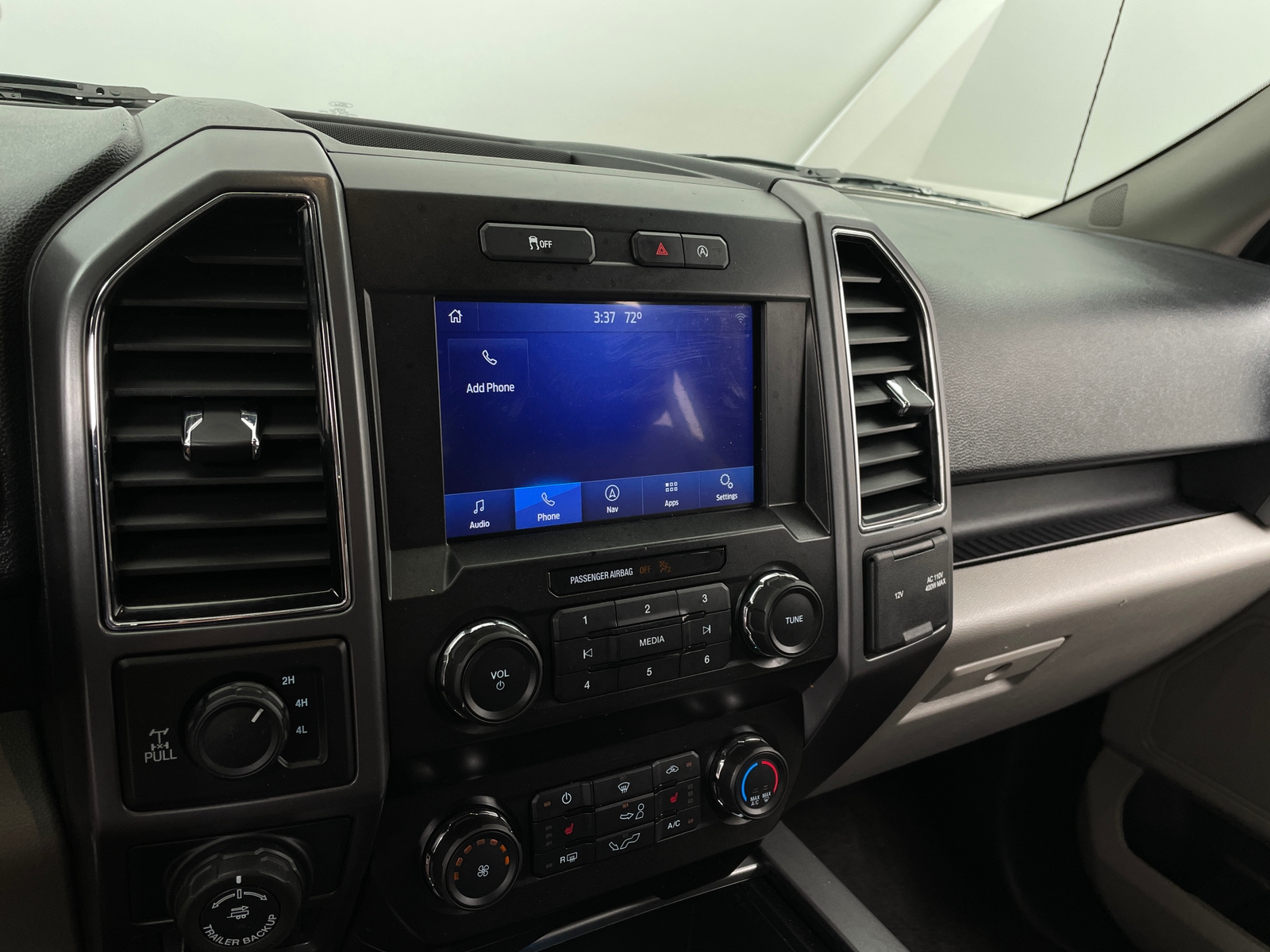 Thumbnail: 2019 Ford Econoline - 4