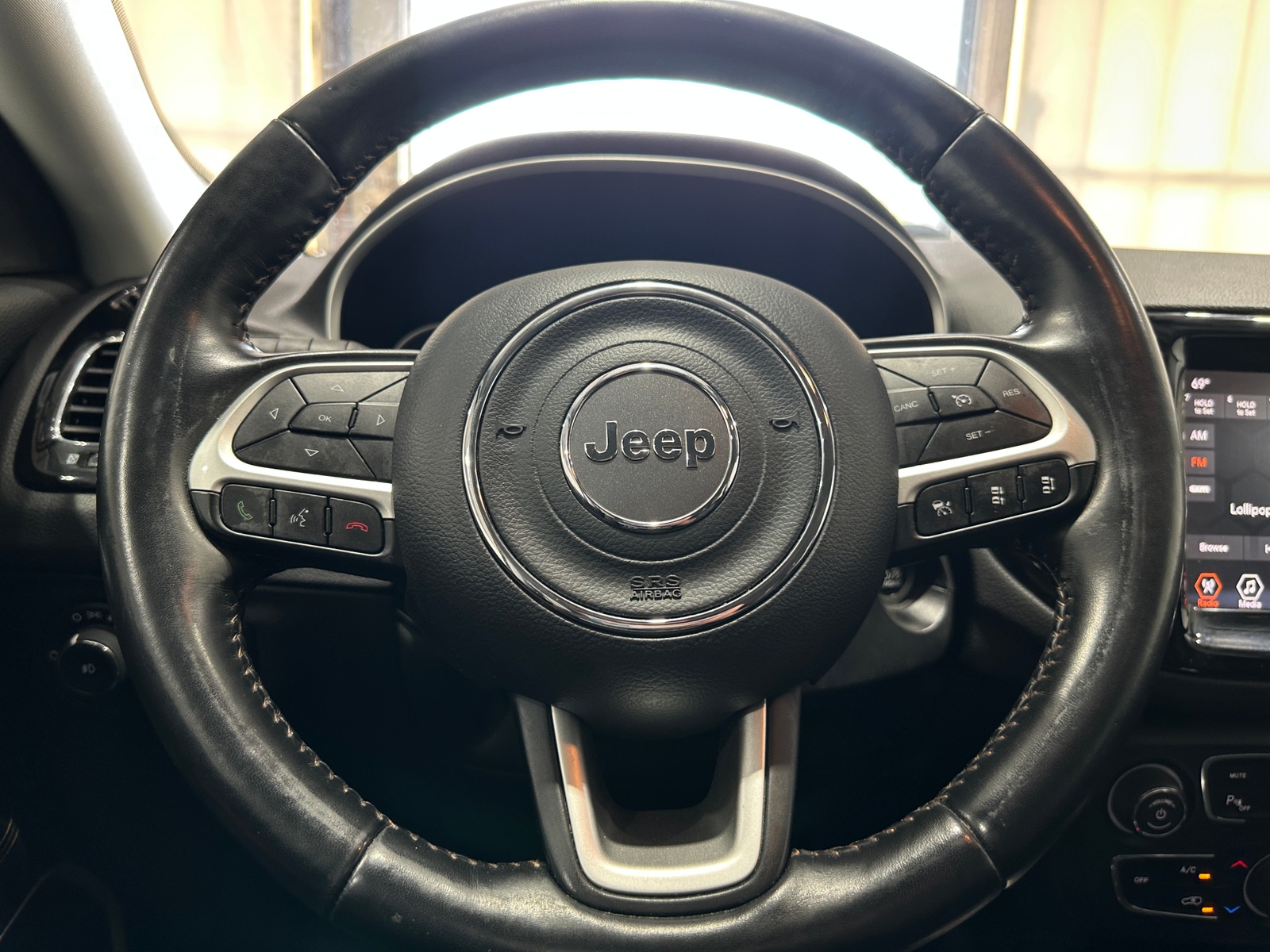 Thumbnail: 2021 Jeep Compass - 4