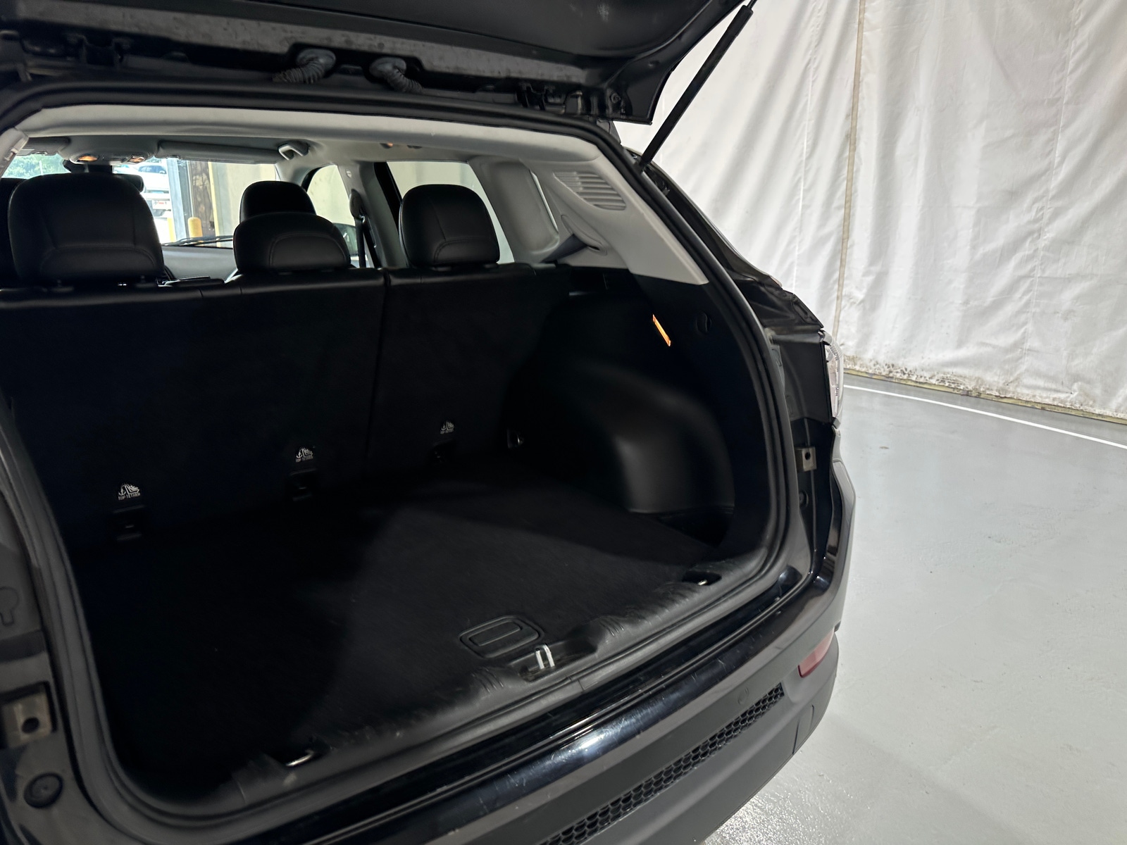 Thumbnail: 2021 Jeep Compass - 6