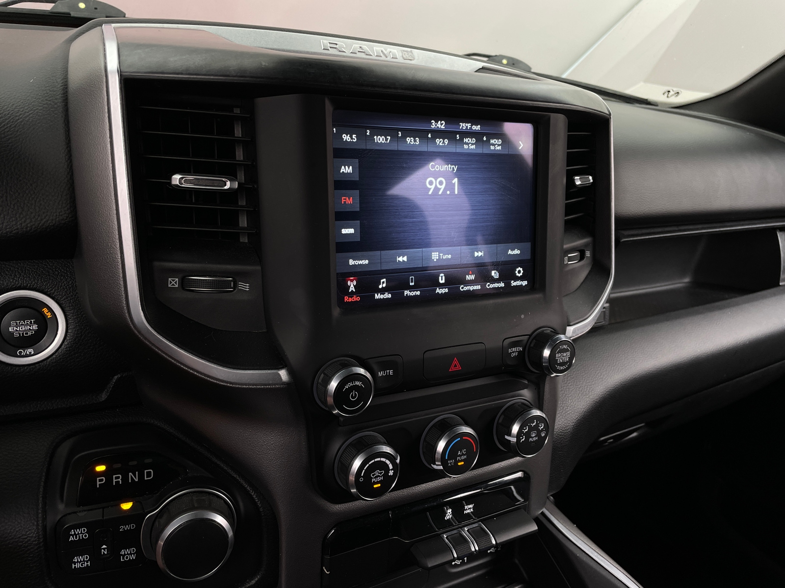 Thumbnail: 2019 RAM 1500 - 4