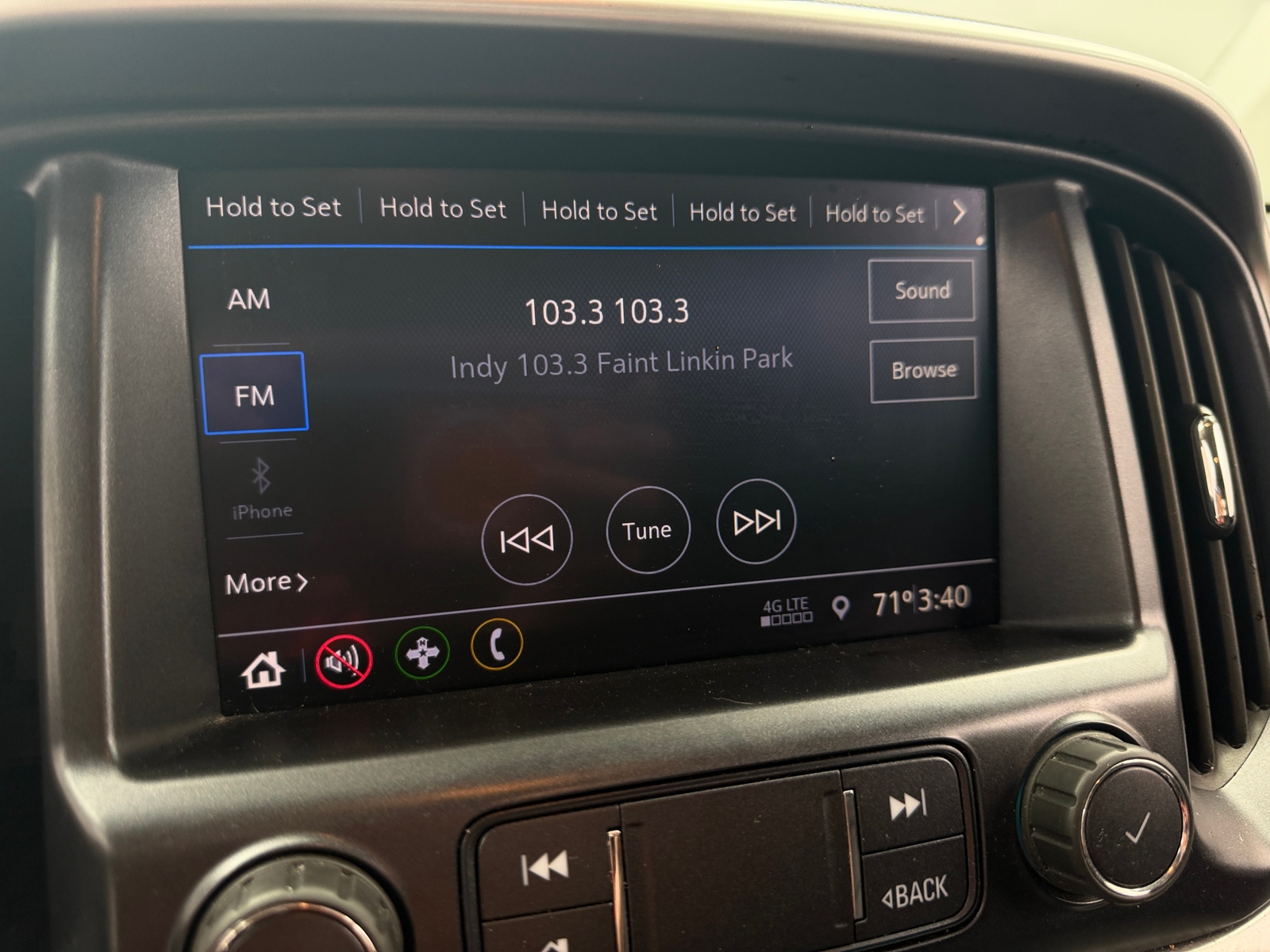 Thumbnail: 2021 Chevrolet Colorado - 3