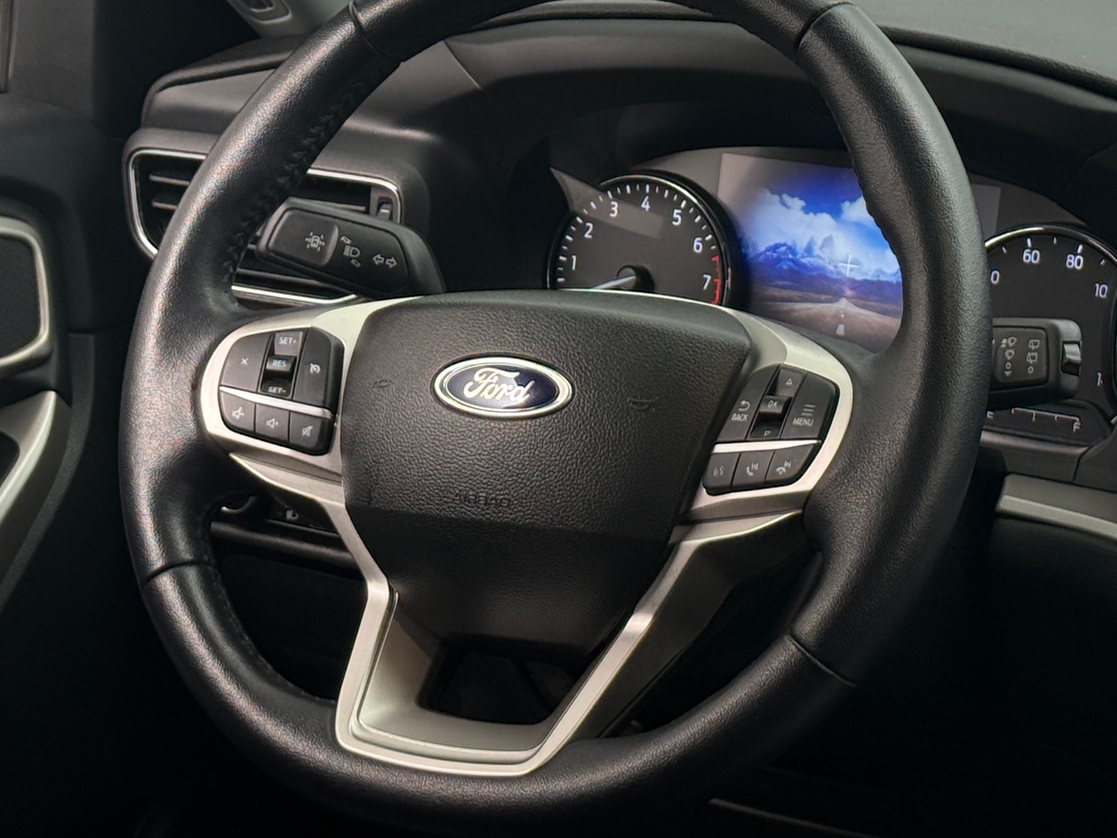 Thumbnail: 2023 Ford Explorer - 5