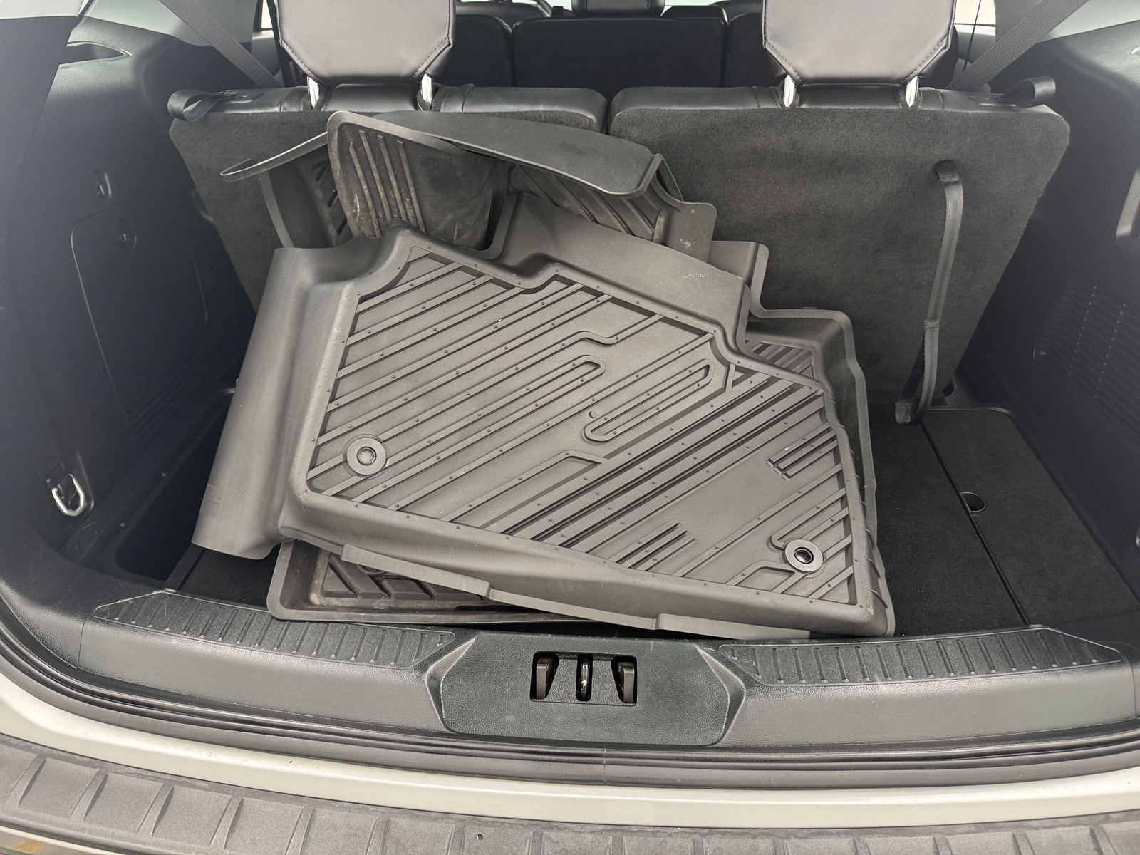 Thumbnail: 2023 Ford Explorer - 7