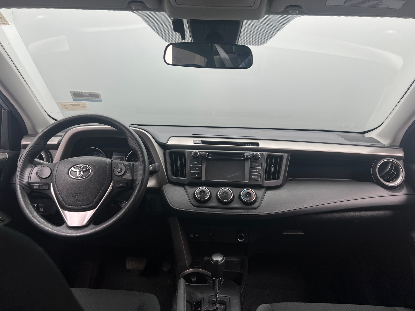 Thumbnail: 2018 Toyota RAV4 - 3