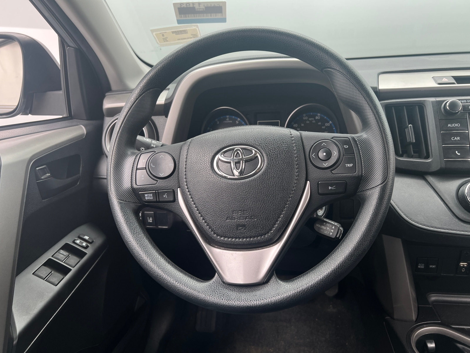 Thumbnail: 2018 Toyota RAV4 - 5