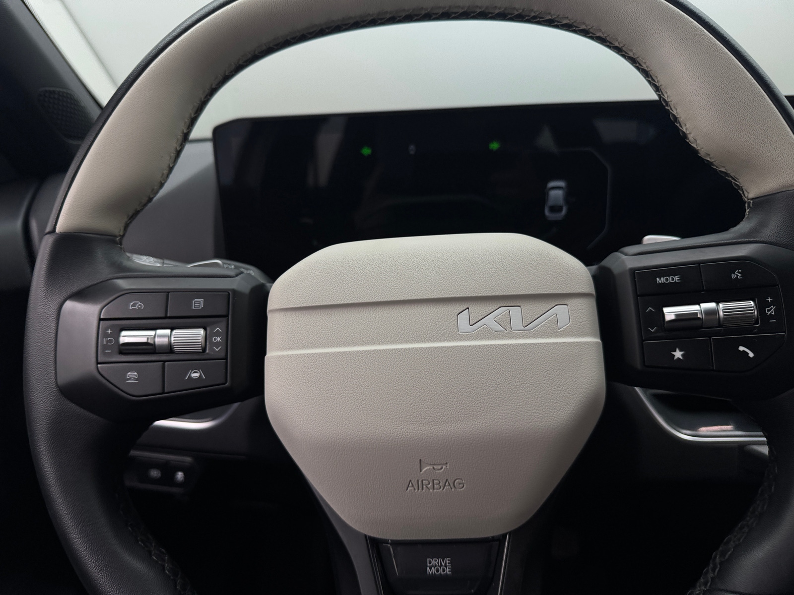Thumbnail: 2025 Kia K4 - 4