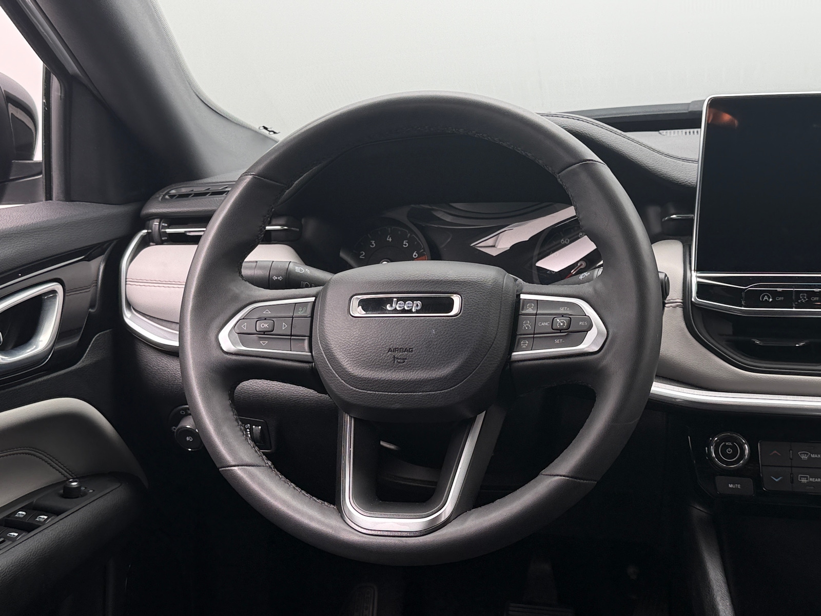 Thumbnail: 2025 Jeep Compass - 4