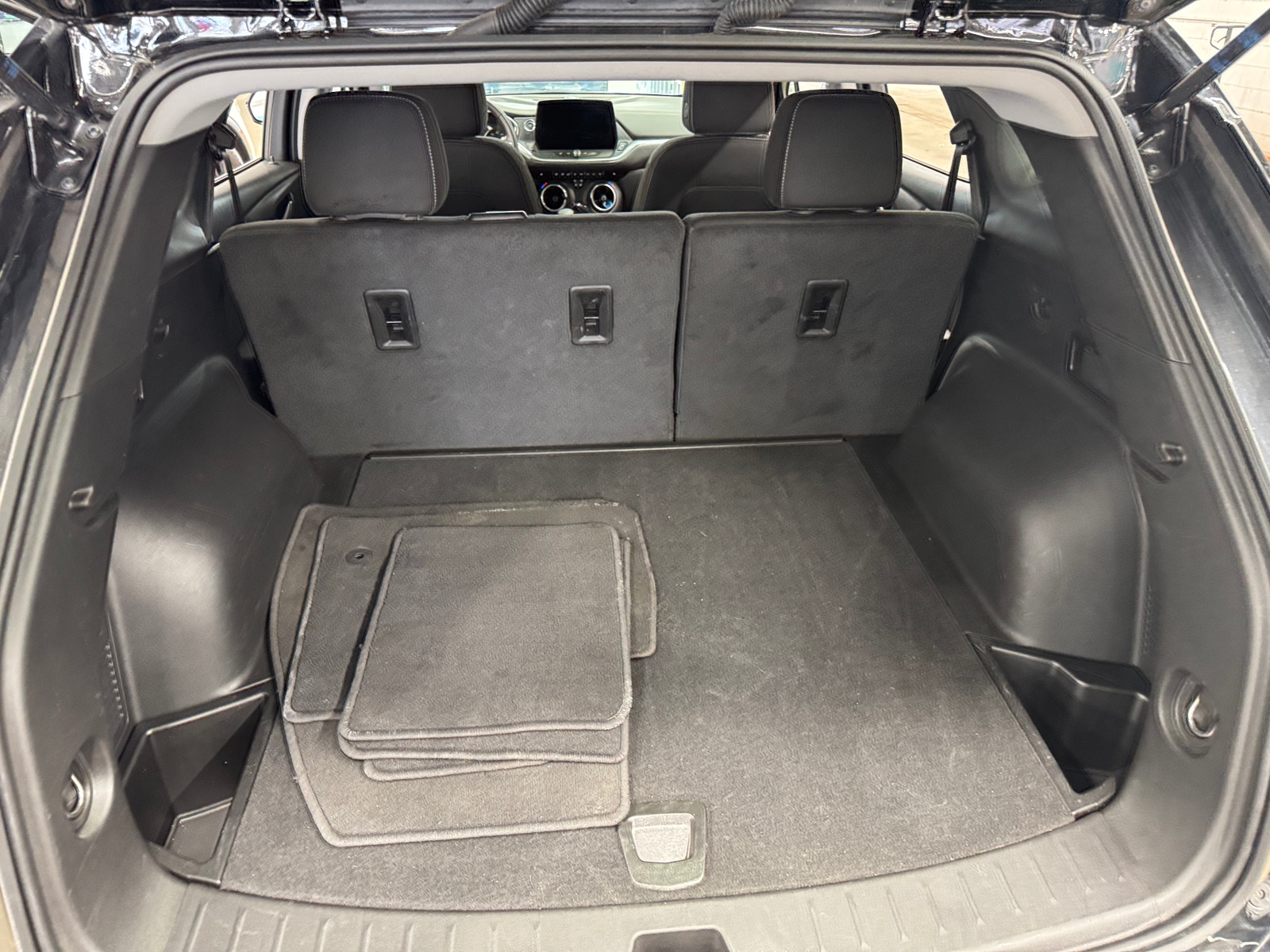 Thumbnail: 2025 Chevrolet Blazer - 7