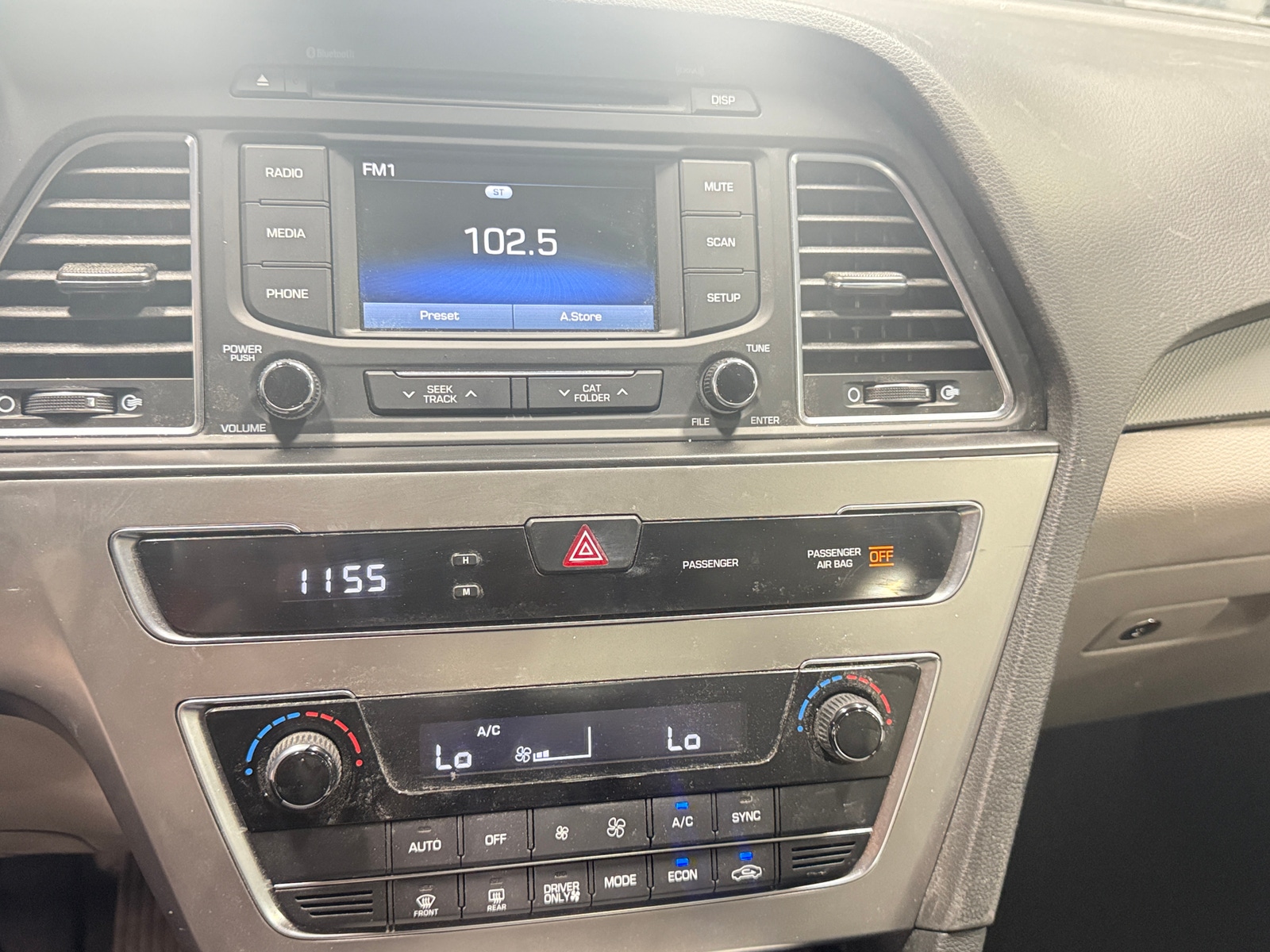 Thumbnail: 2016 Hyundai Sonata - 4