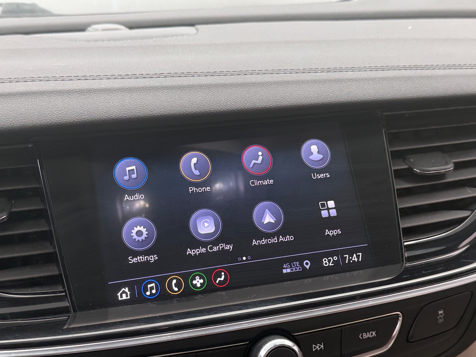 Thumbnail: 2019 Buick Regal - 3