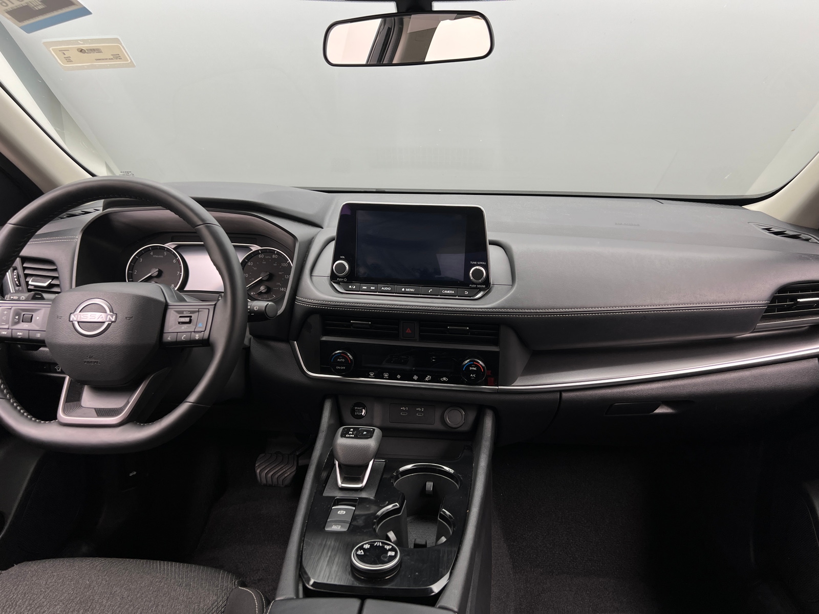 Thumbnail: 2025 Nissan Rogue - 3