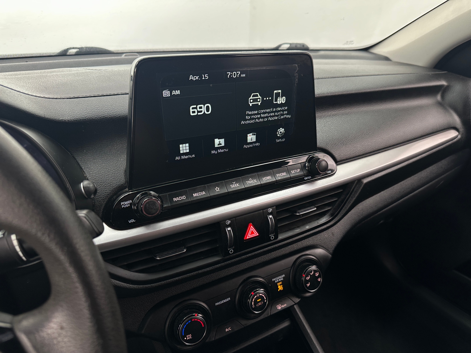 Thumbnail: 2020 Kia Forte - 4