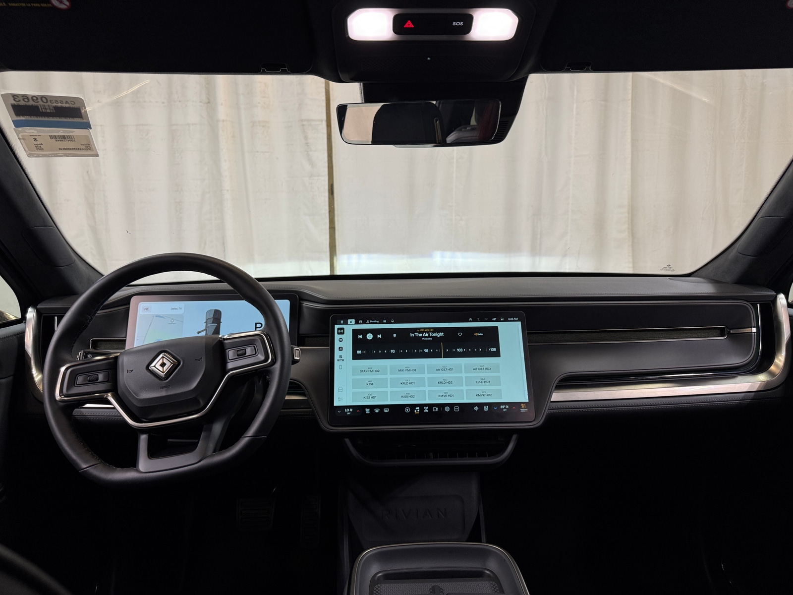 Thumbnail: 2025 Rivian R1S - 2