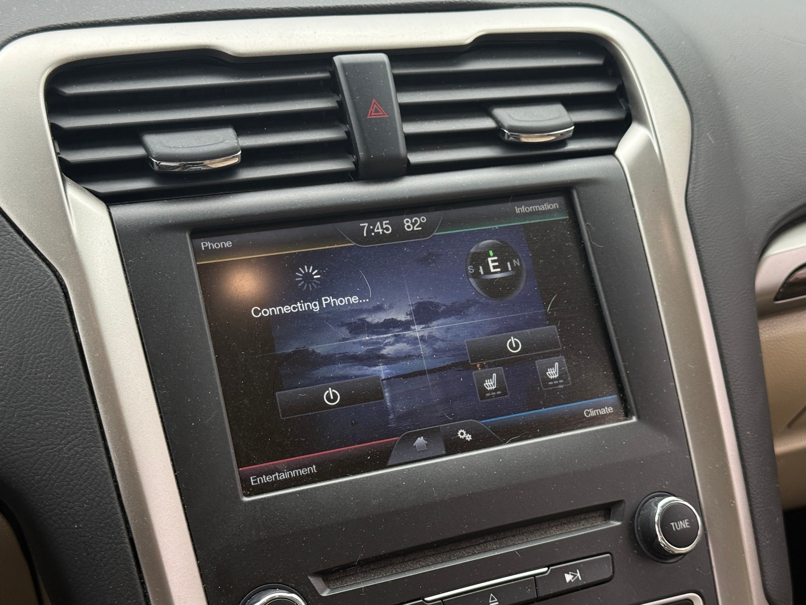 Thumbnail: 2016 Ford Fusion - 3