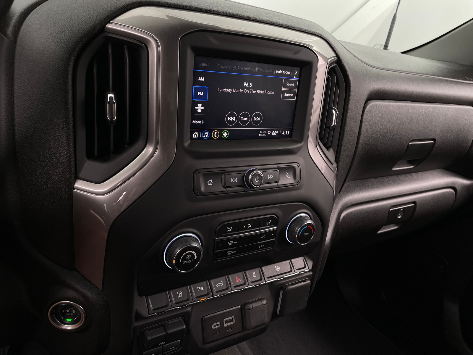 Thumbnail: 2025 Chevrolet Silverado 2500 - 4