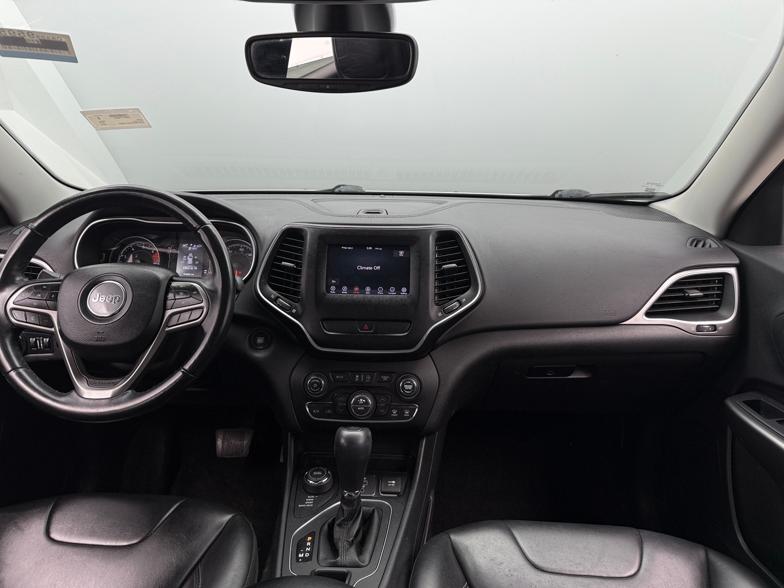 Thumbnail: 2019 Jeep Cherokee - 3