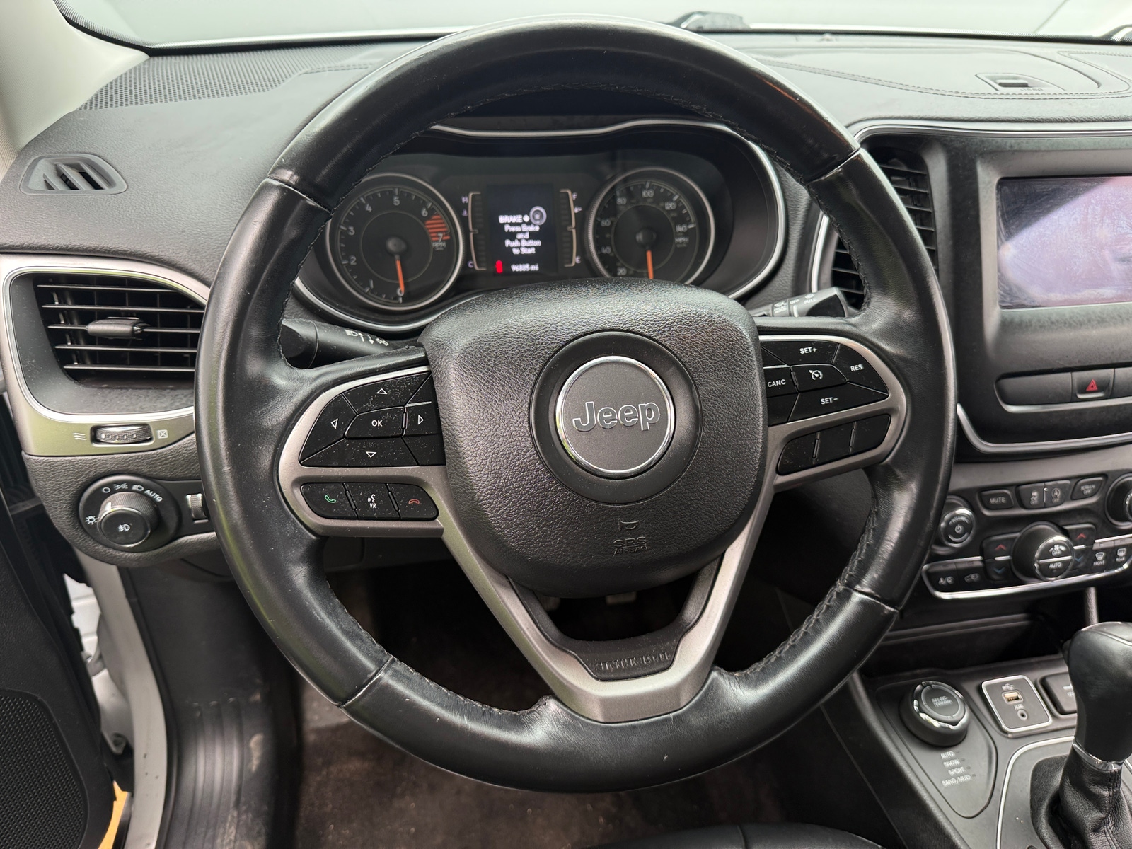 Thumbnail: 2019 Jeep Cherokee - 5