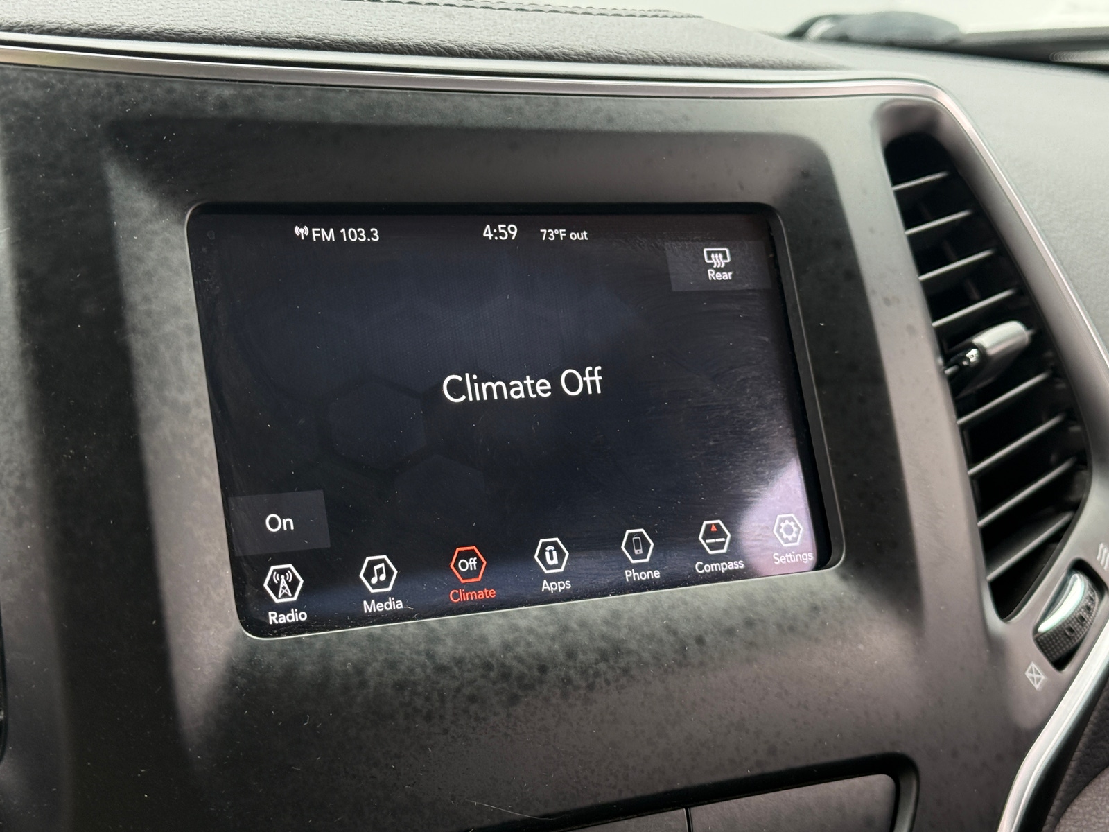 Thumbnail: 2019 Jeep Cherokee - 4