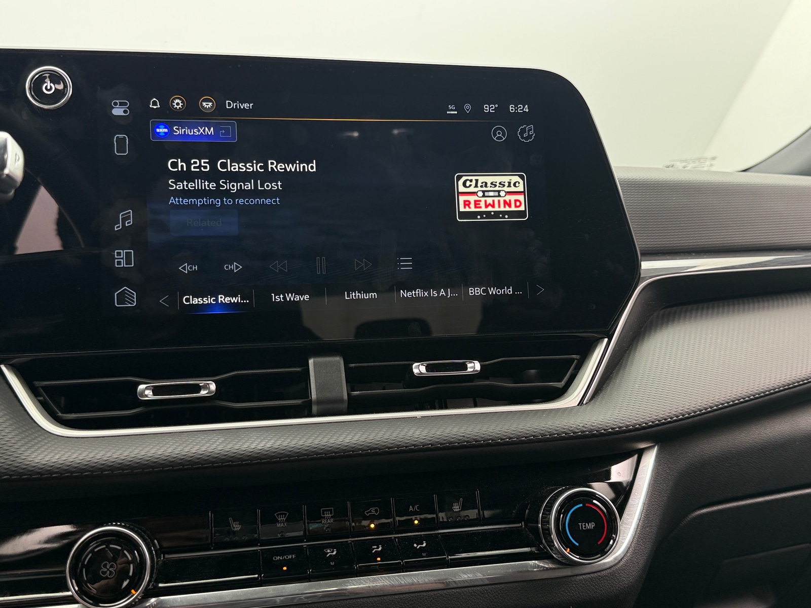 Thumbnail: 2025 Chevrolet Equinox - 4